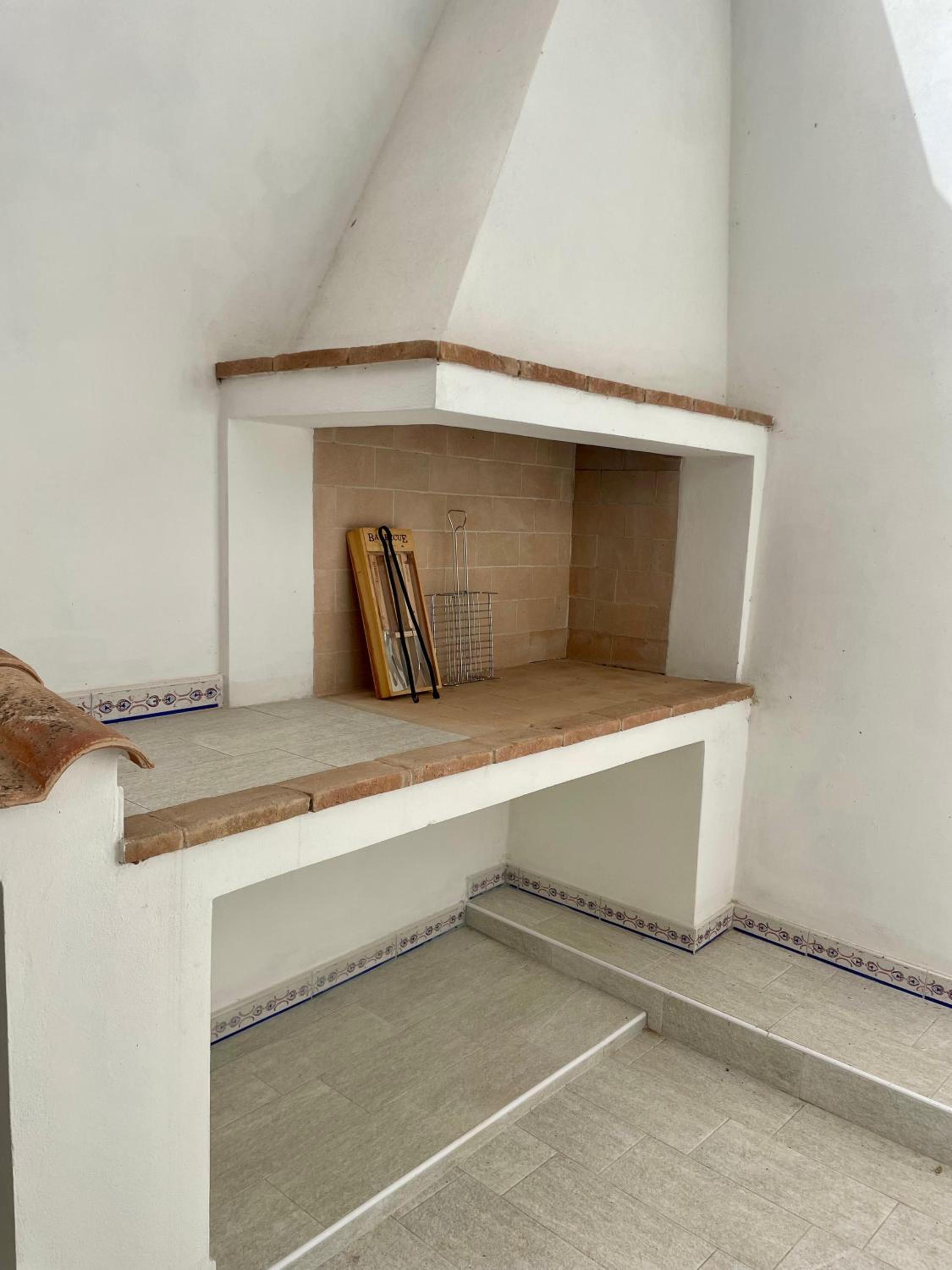 Two-Bedroom Apartment with View photo 2