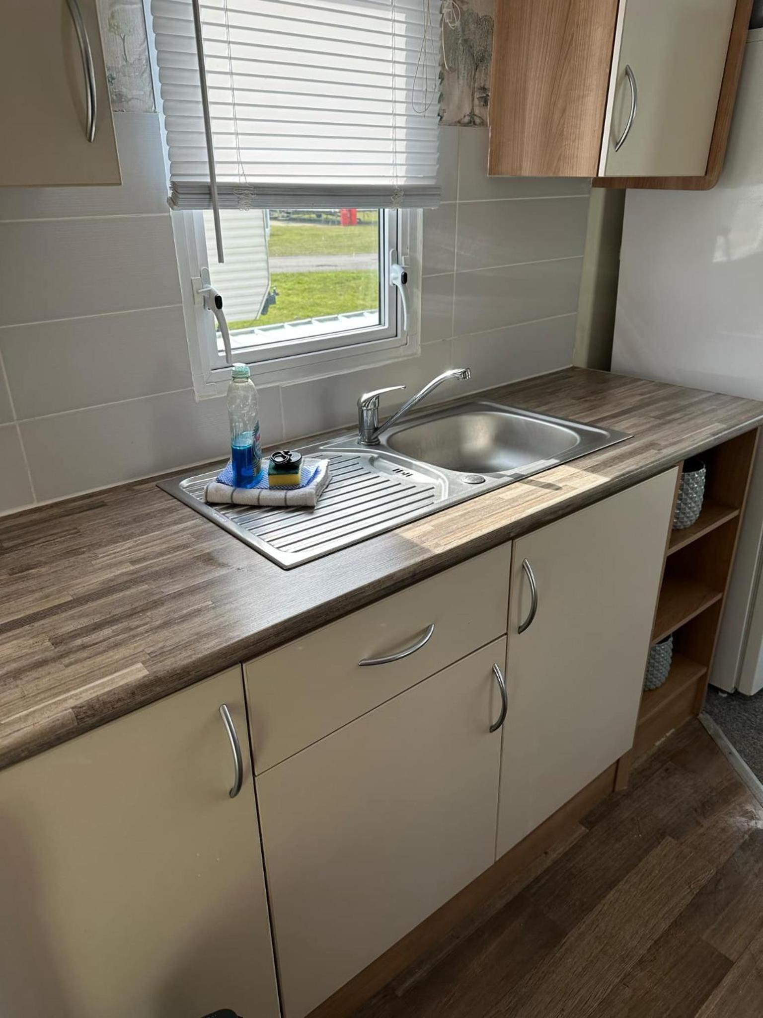 Caravan photo 3