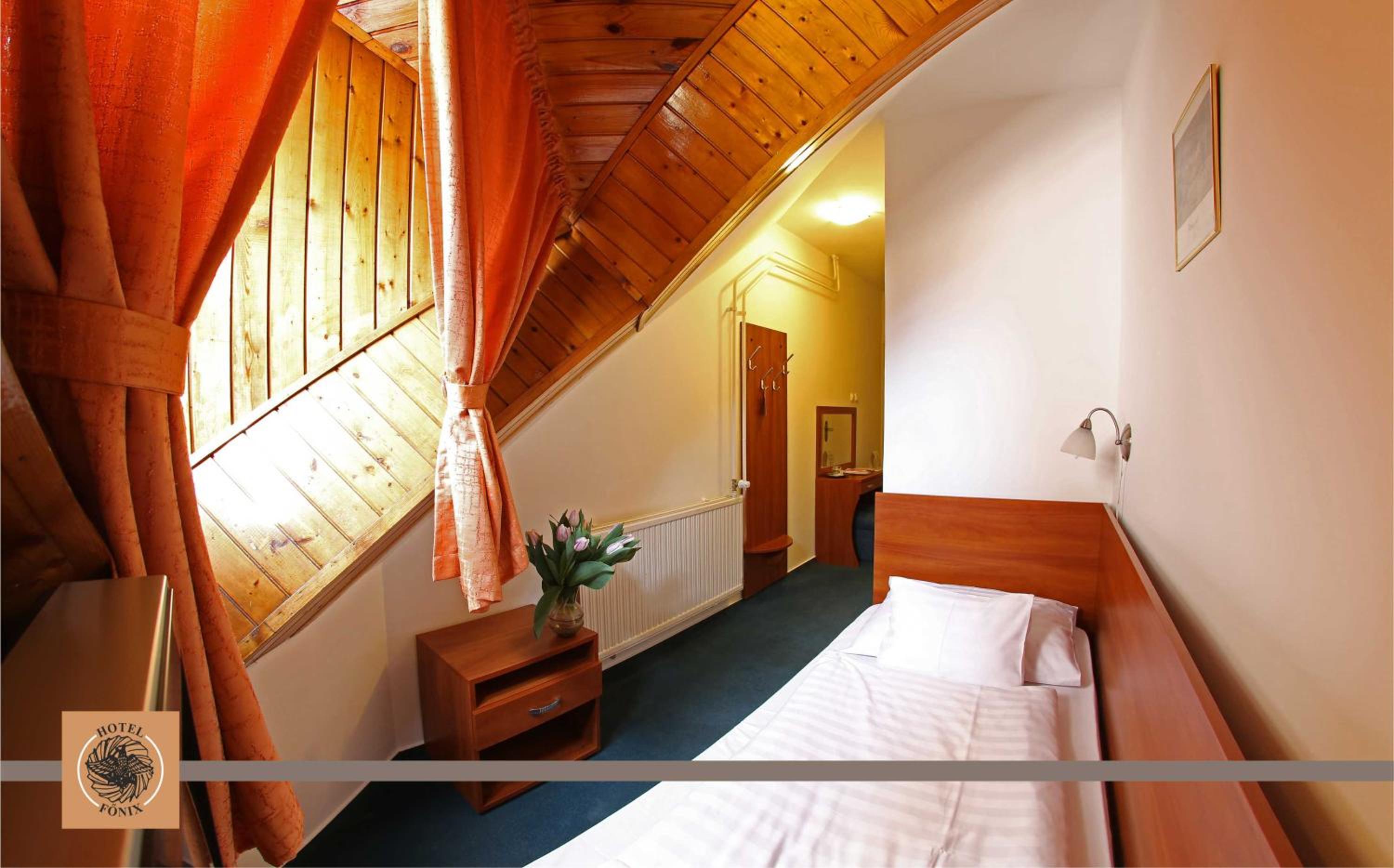 Single Room photo 2