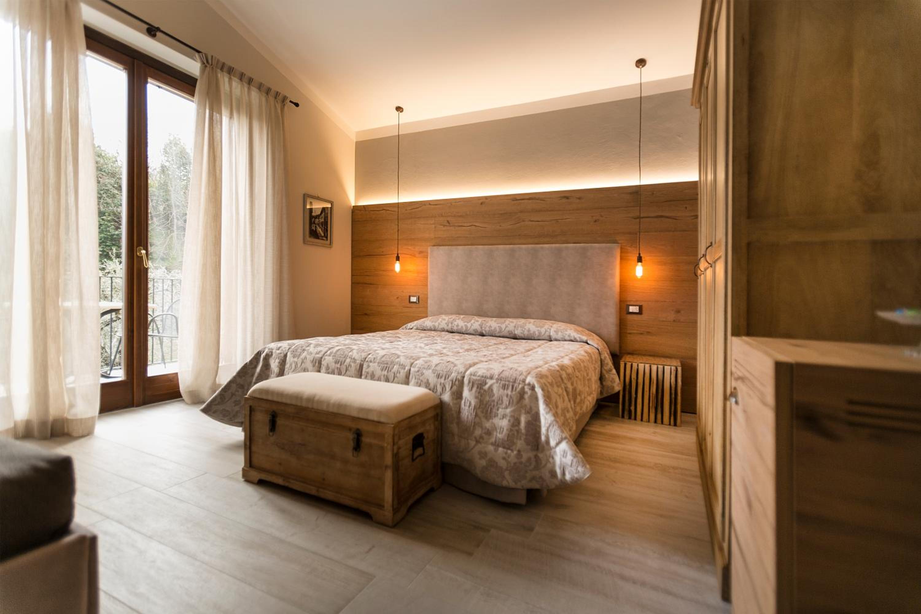 Superior Double Room with Lake View