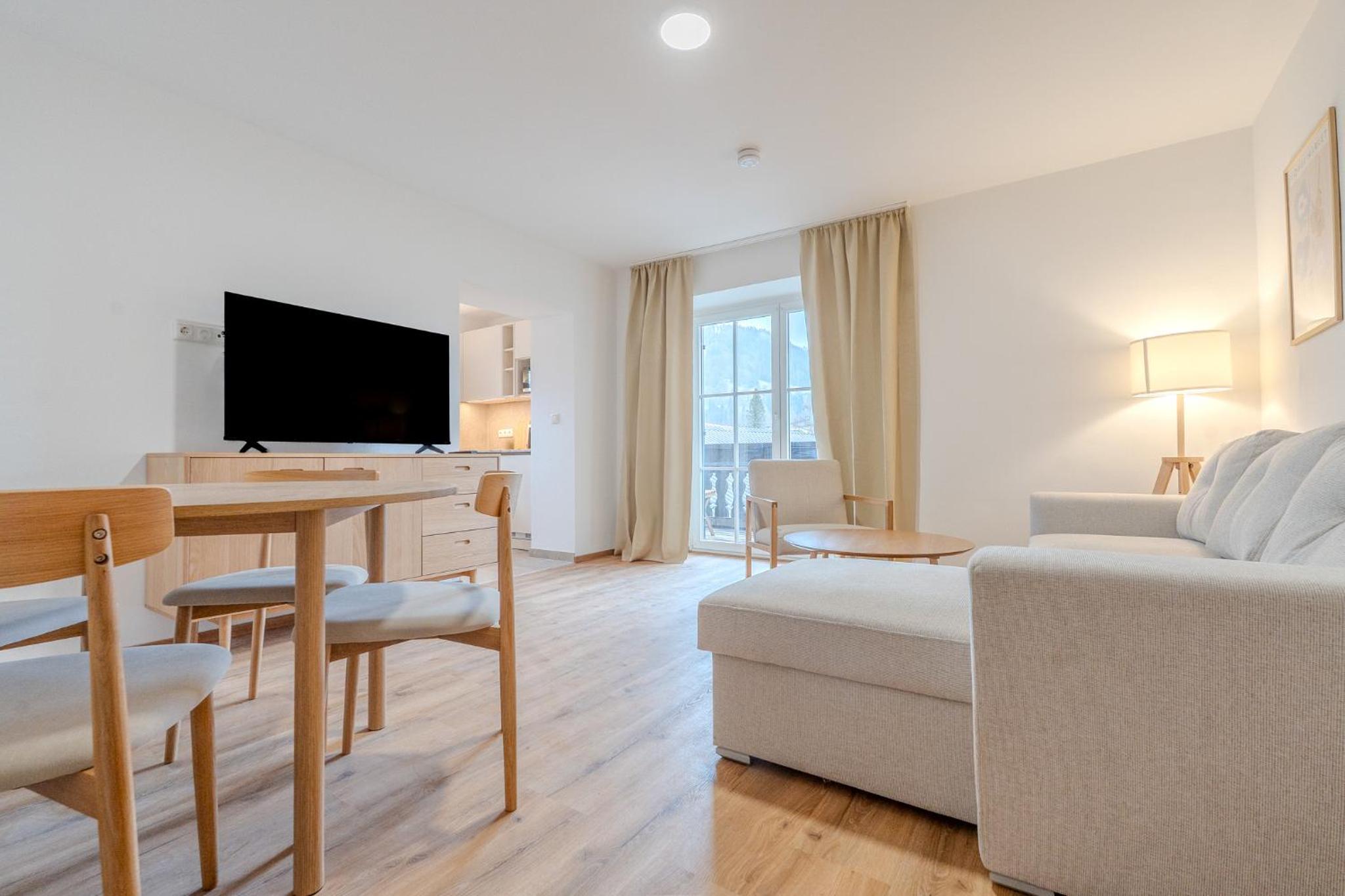 Superior Apartment with Balcony