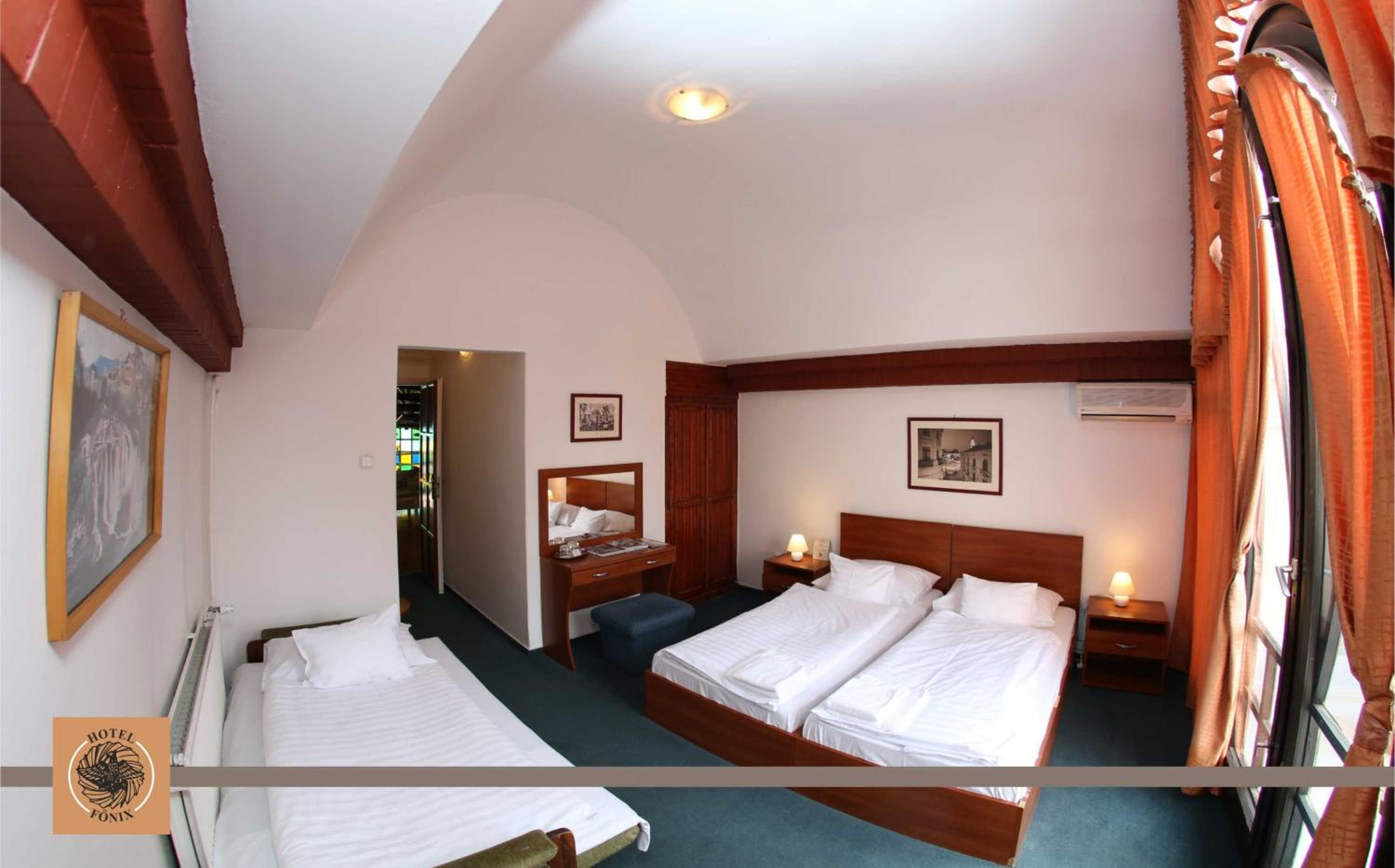 Triple Room with Balcony - Photo 4