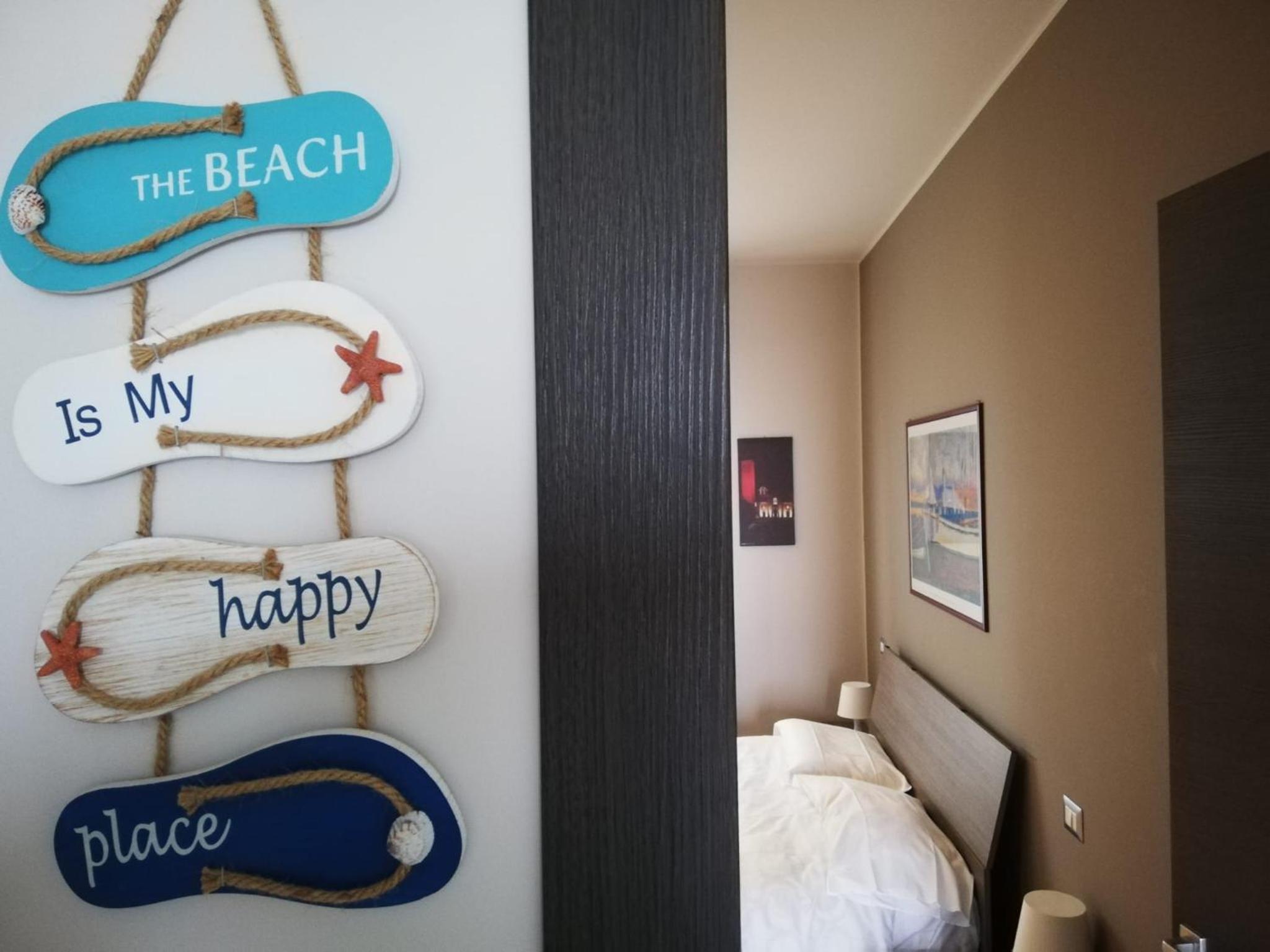 Deluxe Double Room (2 Adults + 1 Child) photo 3