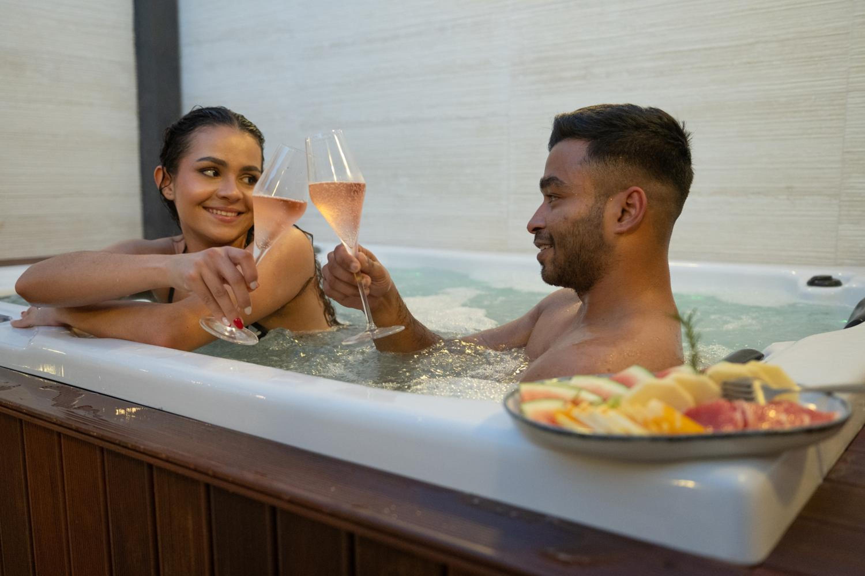 Deluxe Suite with Spa Bath photo 3