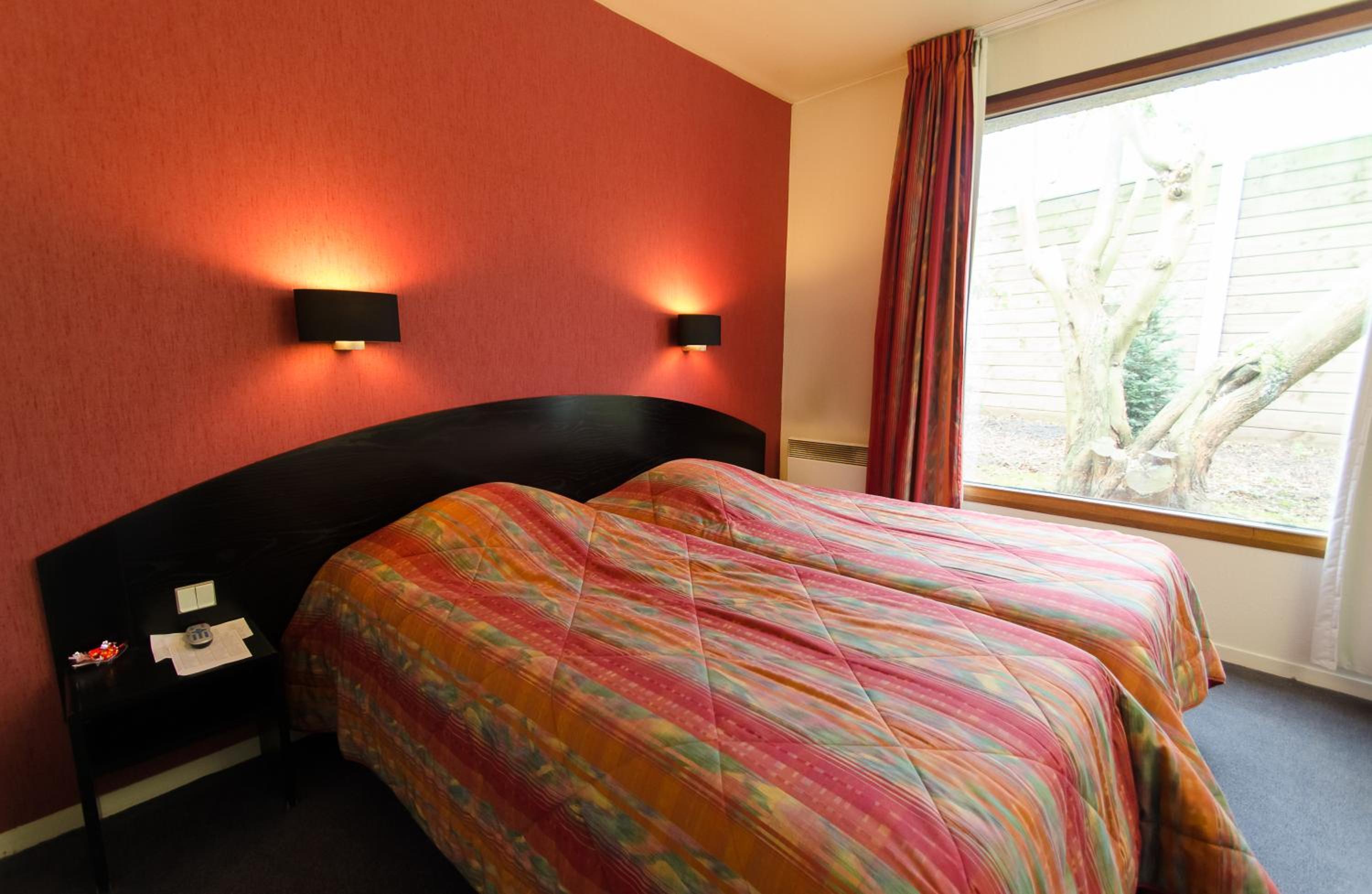 Twin Room - Photo 5