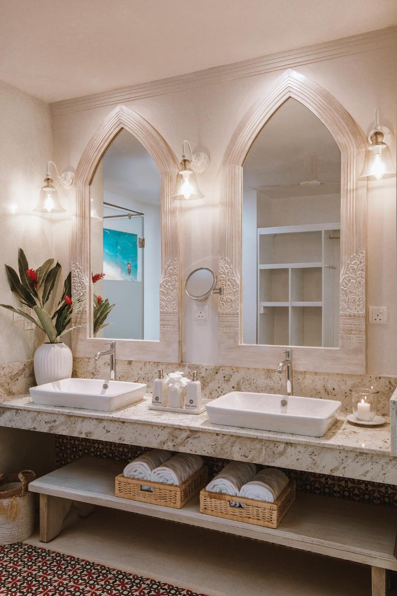 Super Deluxe with Bath - Ground Floor photo 3