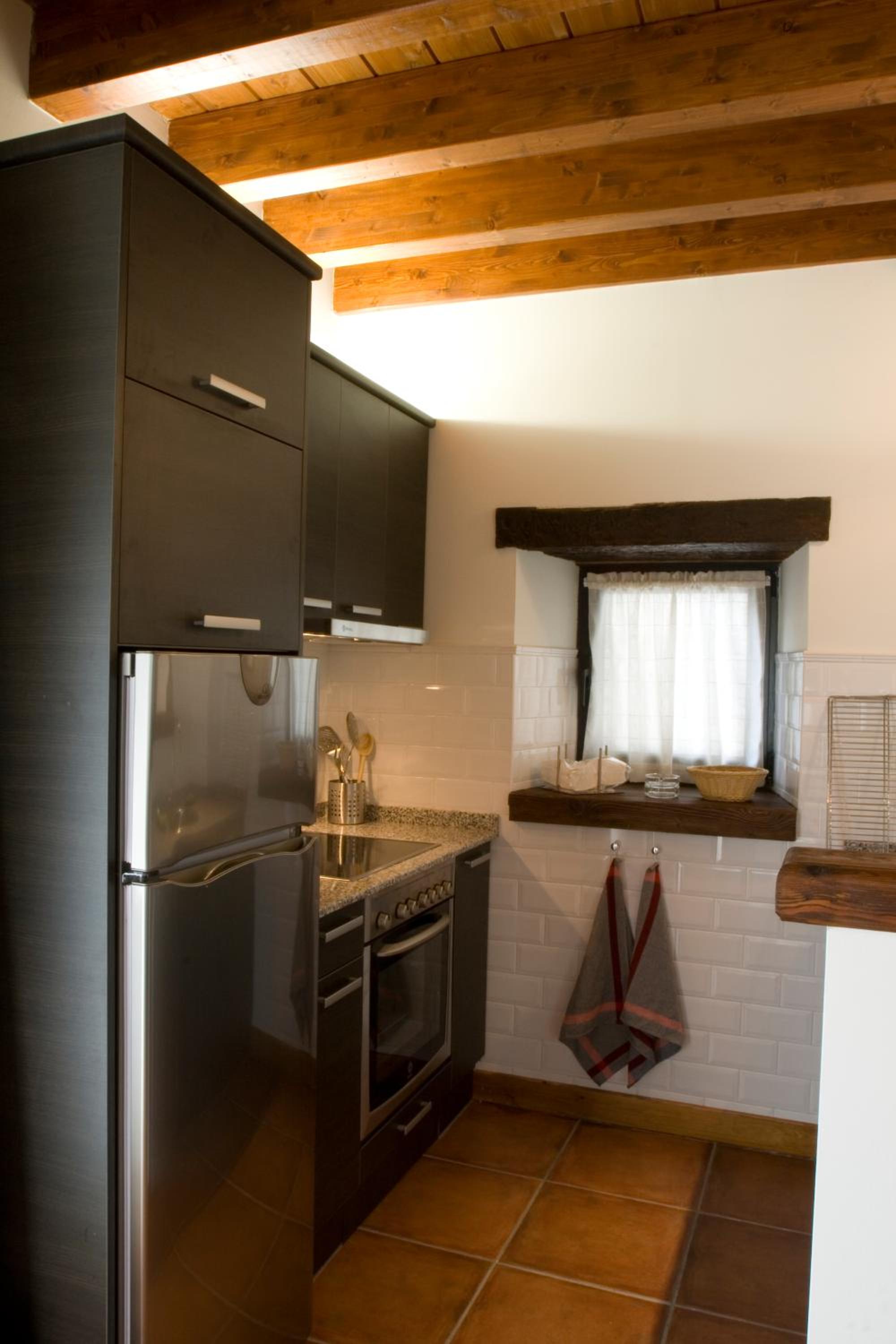 Two-Bedroom Apartment (4-6 Adults) photo 3