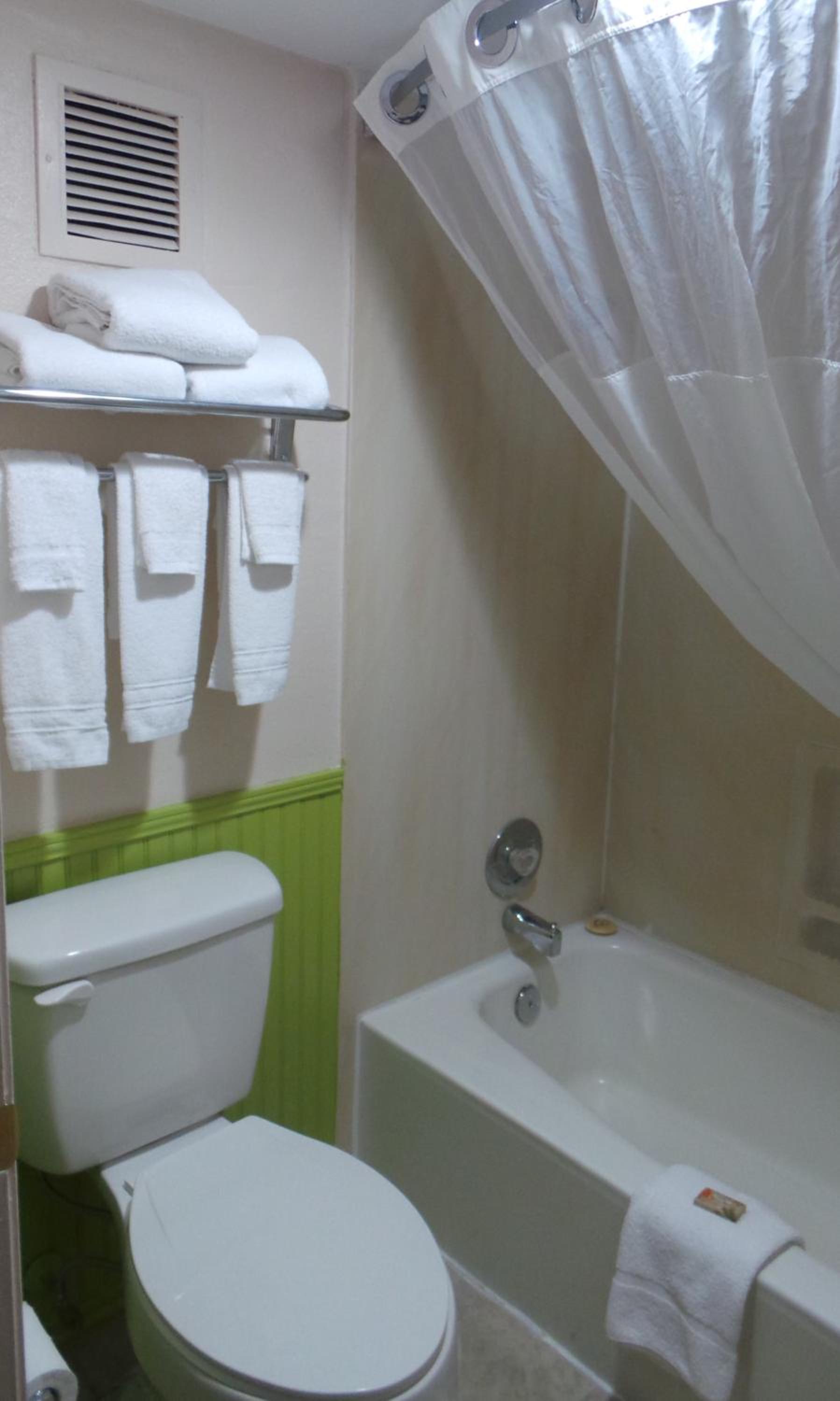 Double Room with Two Double Beds - Non-Smoking - Photo 3