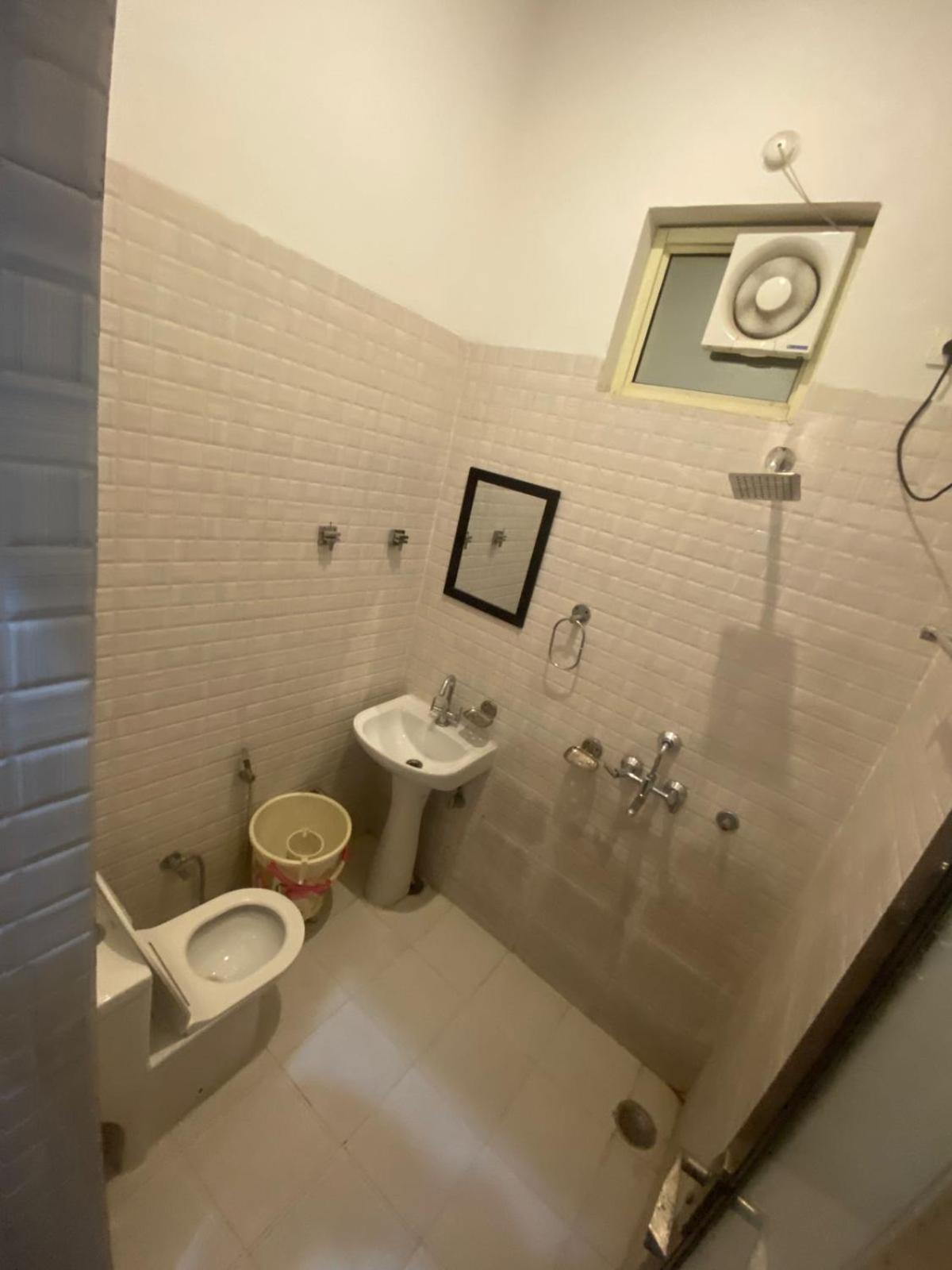 Deluxe Double Room with Balcony photo 2