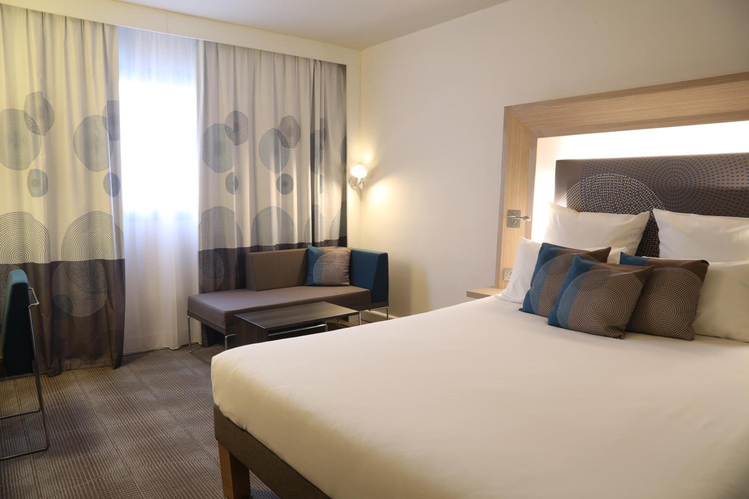 Standard Double Room - Photo 8
