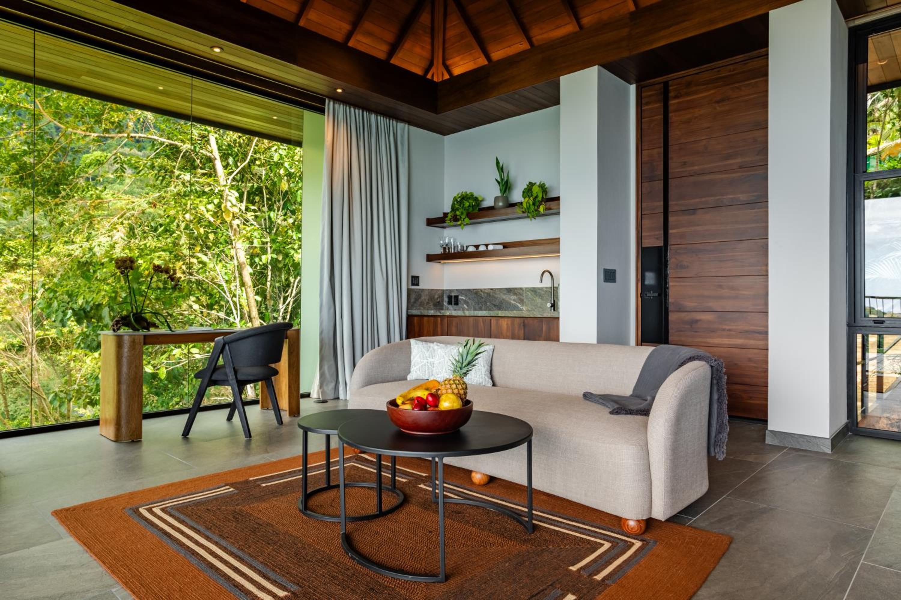 King Suite with Sea View photo 2