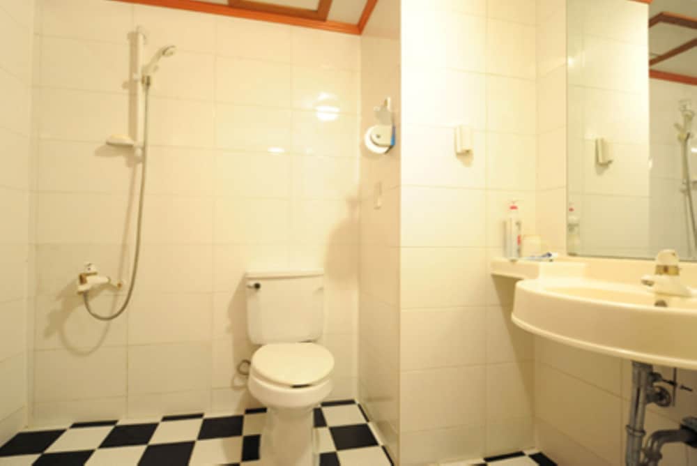 Traditional Room photo 2