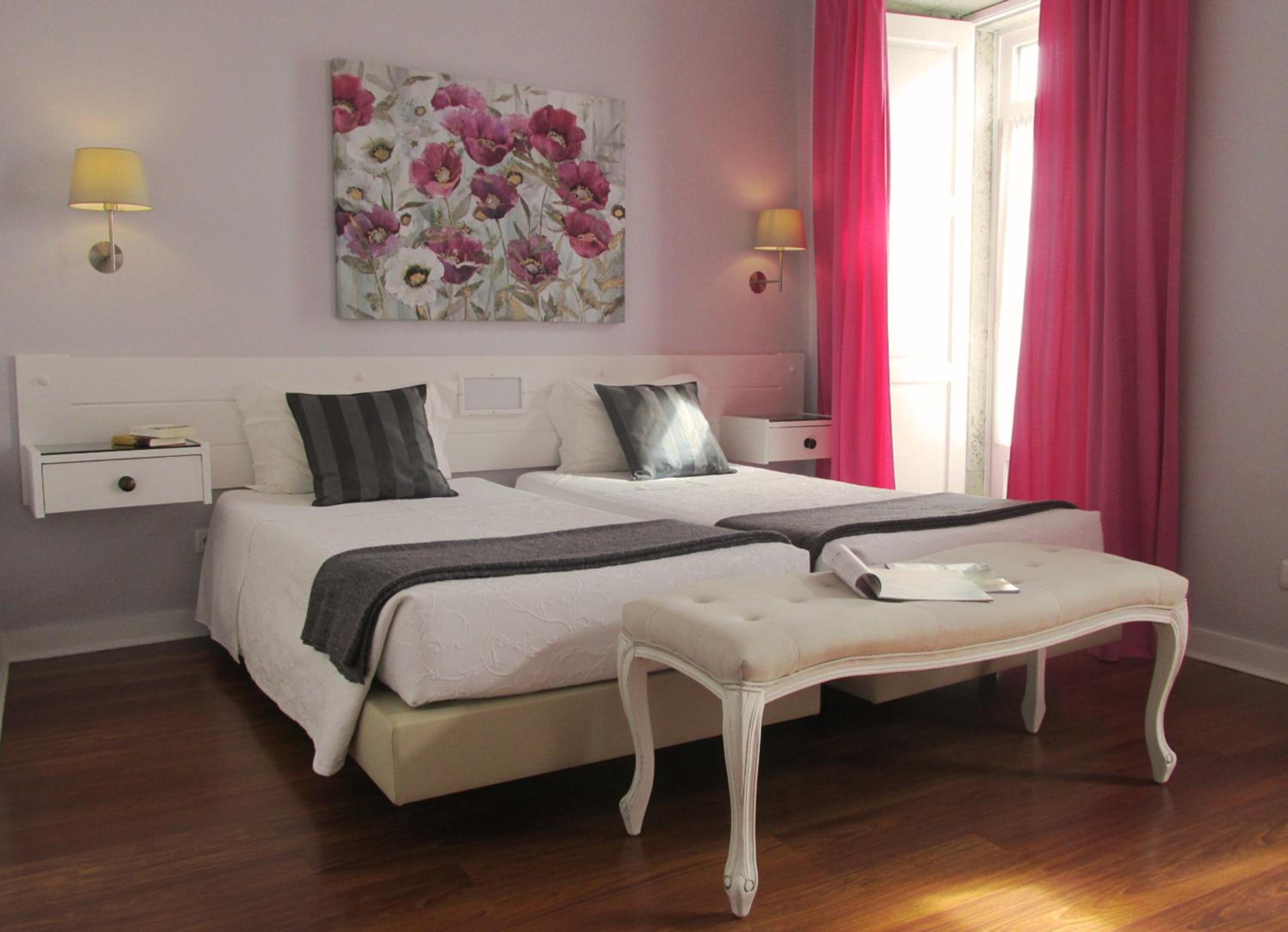 Twin Room - Photo 2