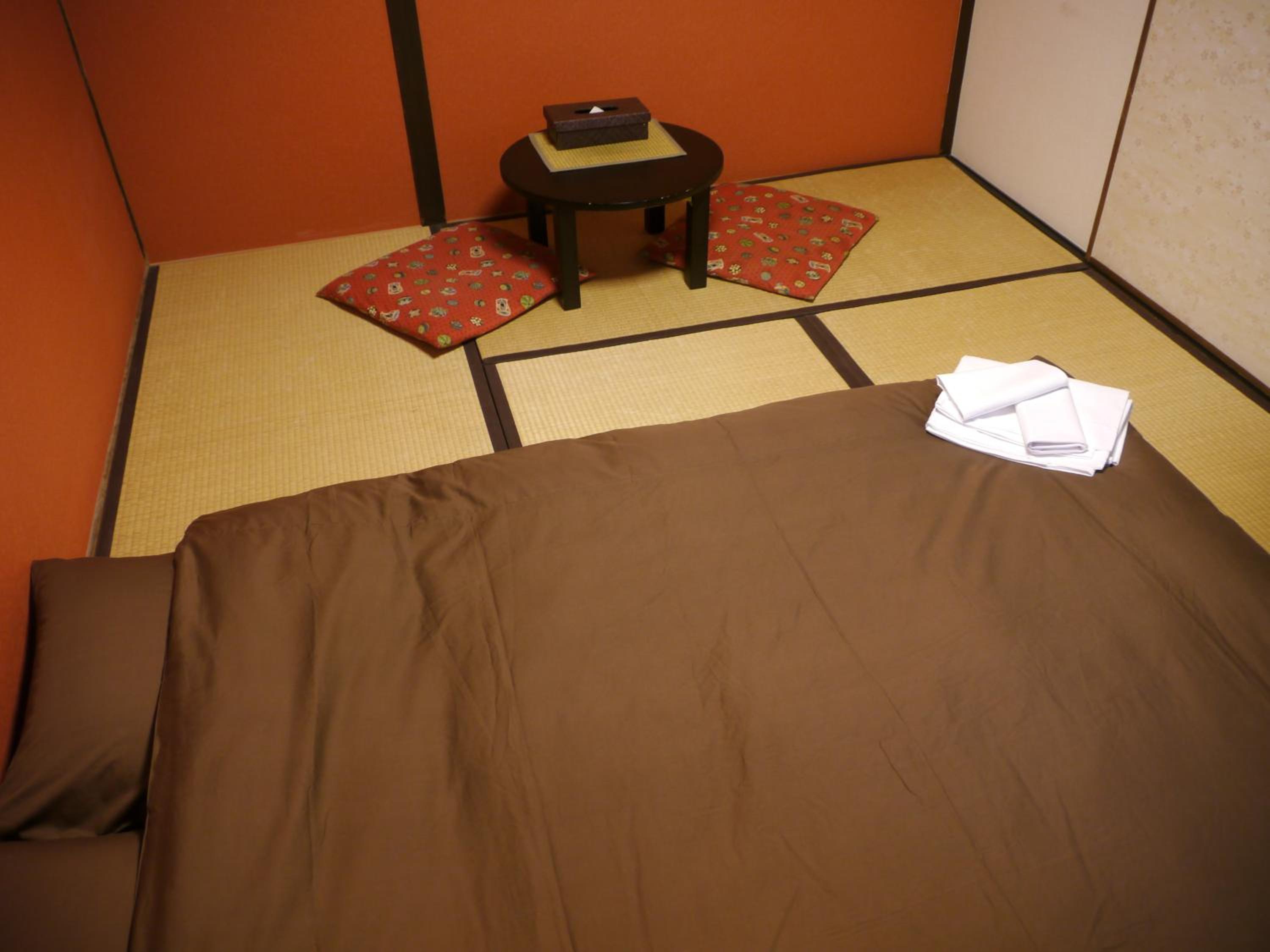 Japanese-Style Single Room with Shared Bathroom photo 3