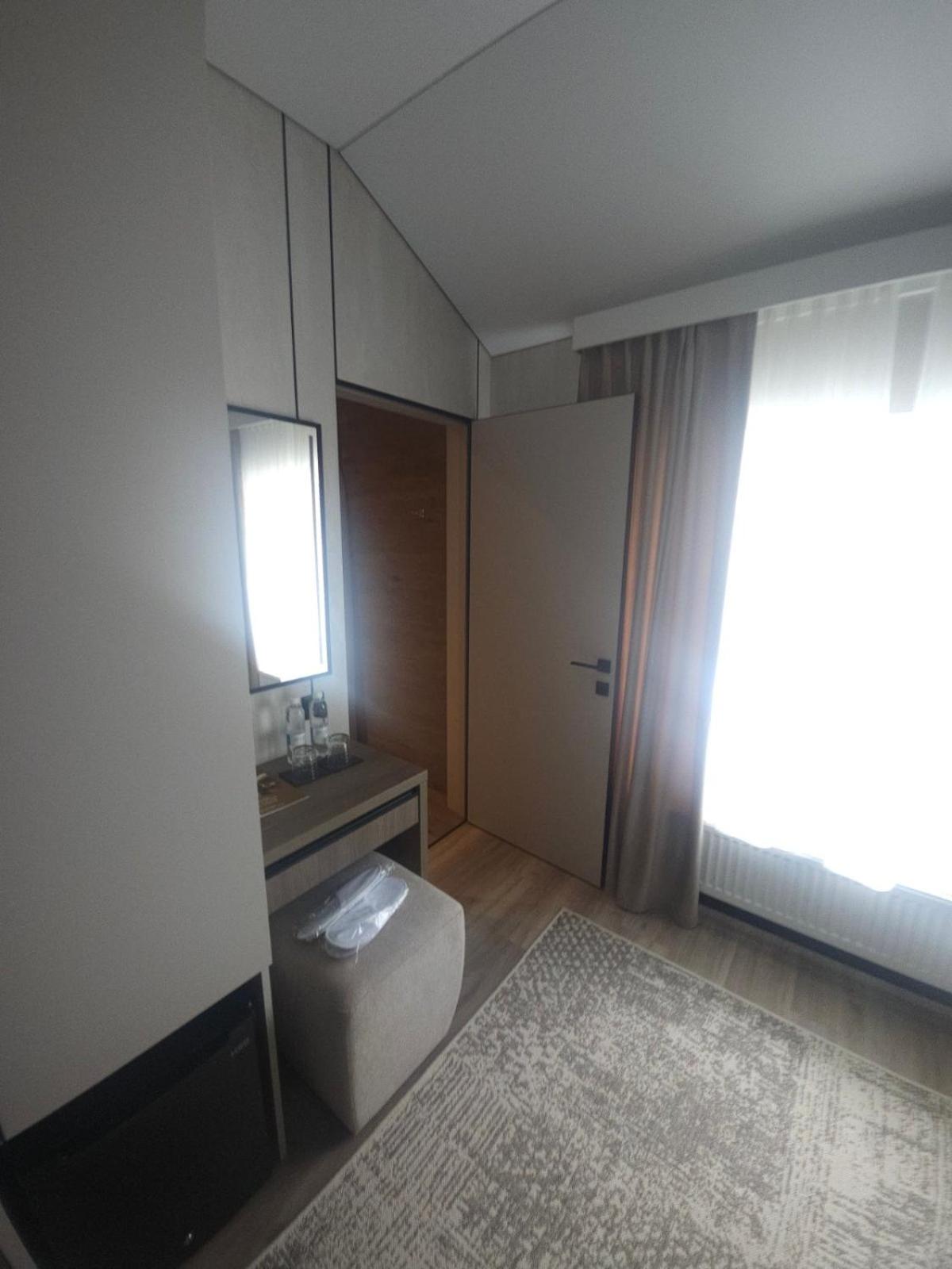 Double or Twin Room photo 1