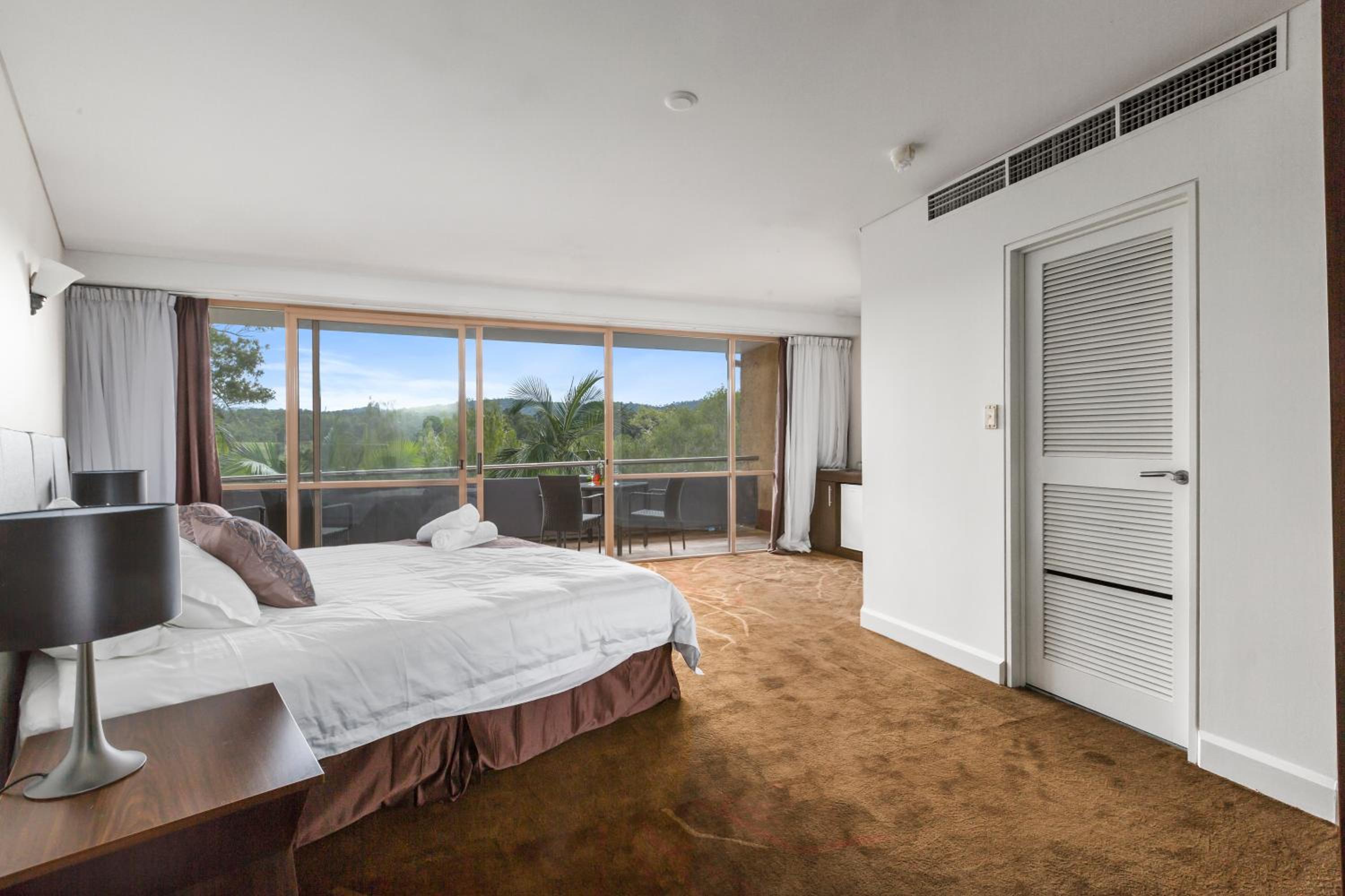 Lower Penthouse Suite photo 1