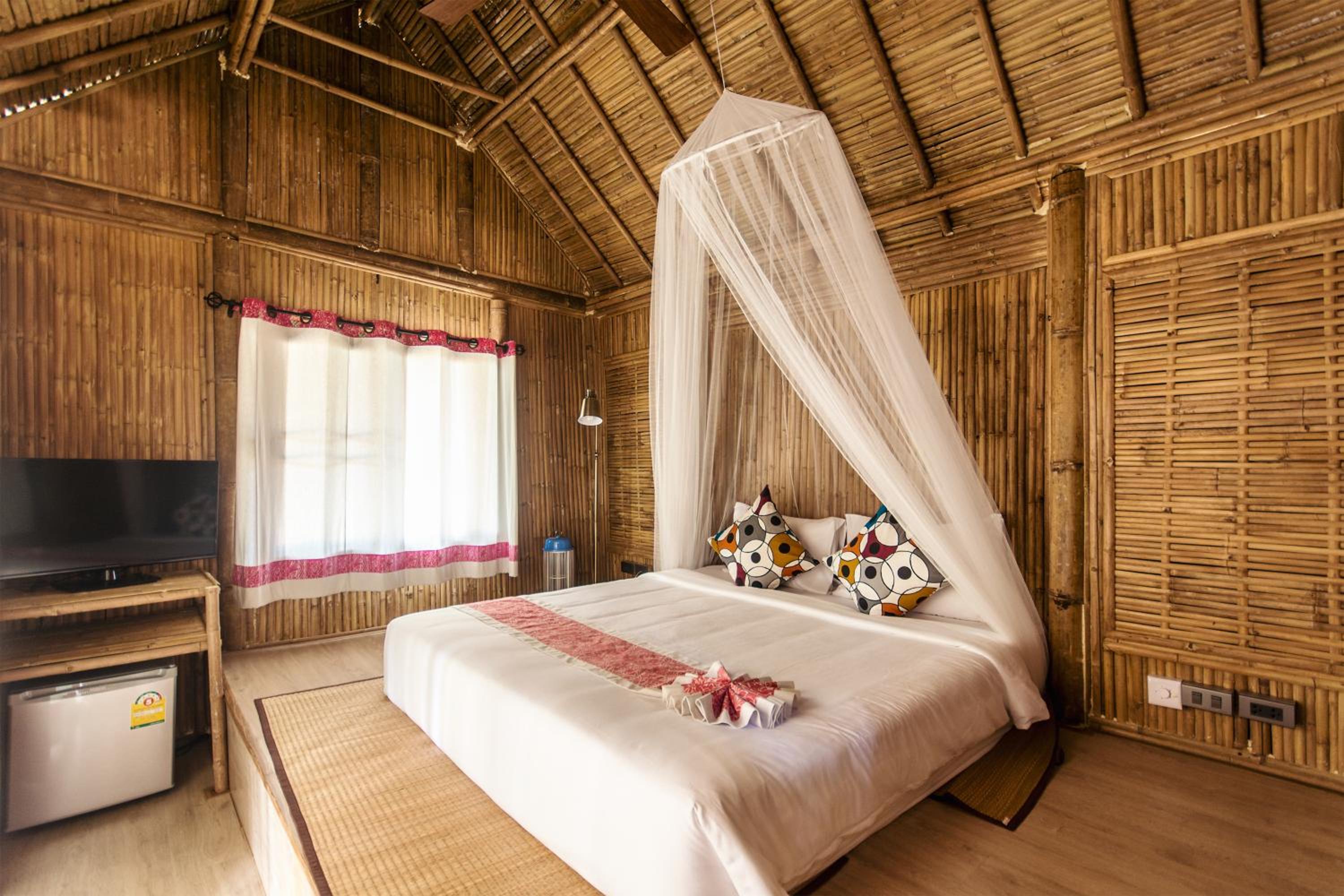 Beachfront Cottage photo 2