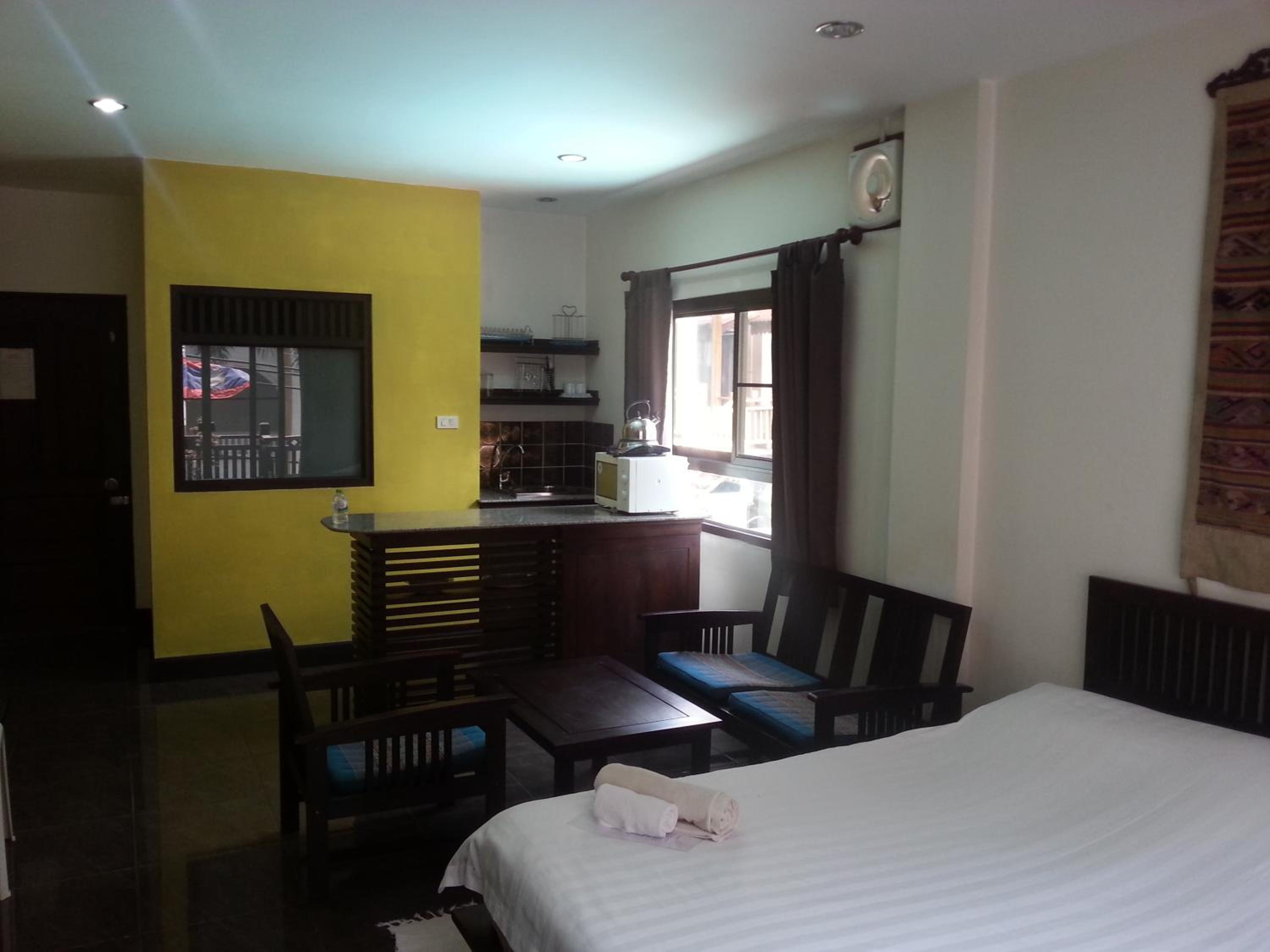 Superior King Room with balcony-Front site photo 3