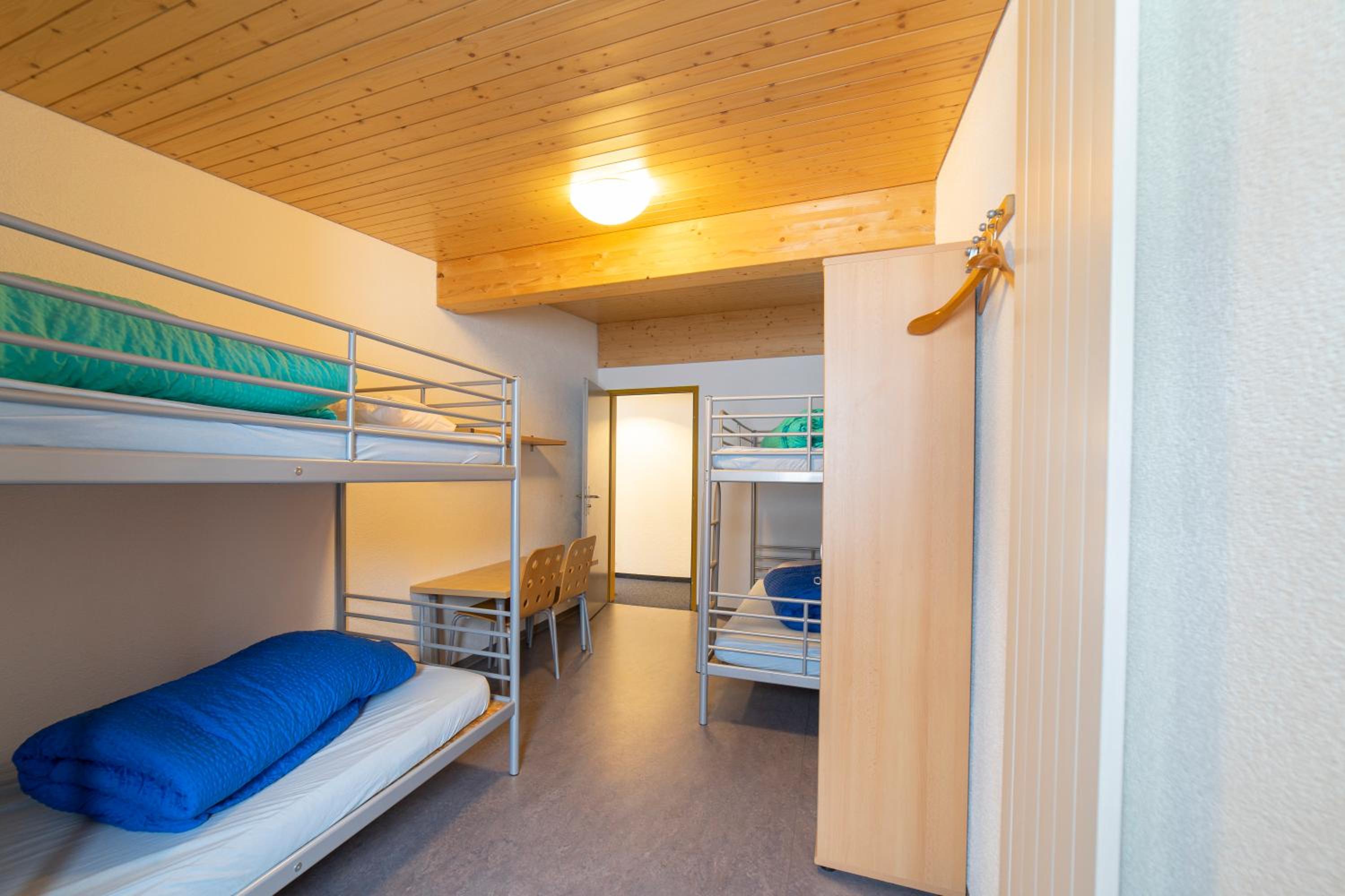 Quadruple Room with Shared Bathroom photo 3