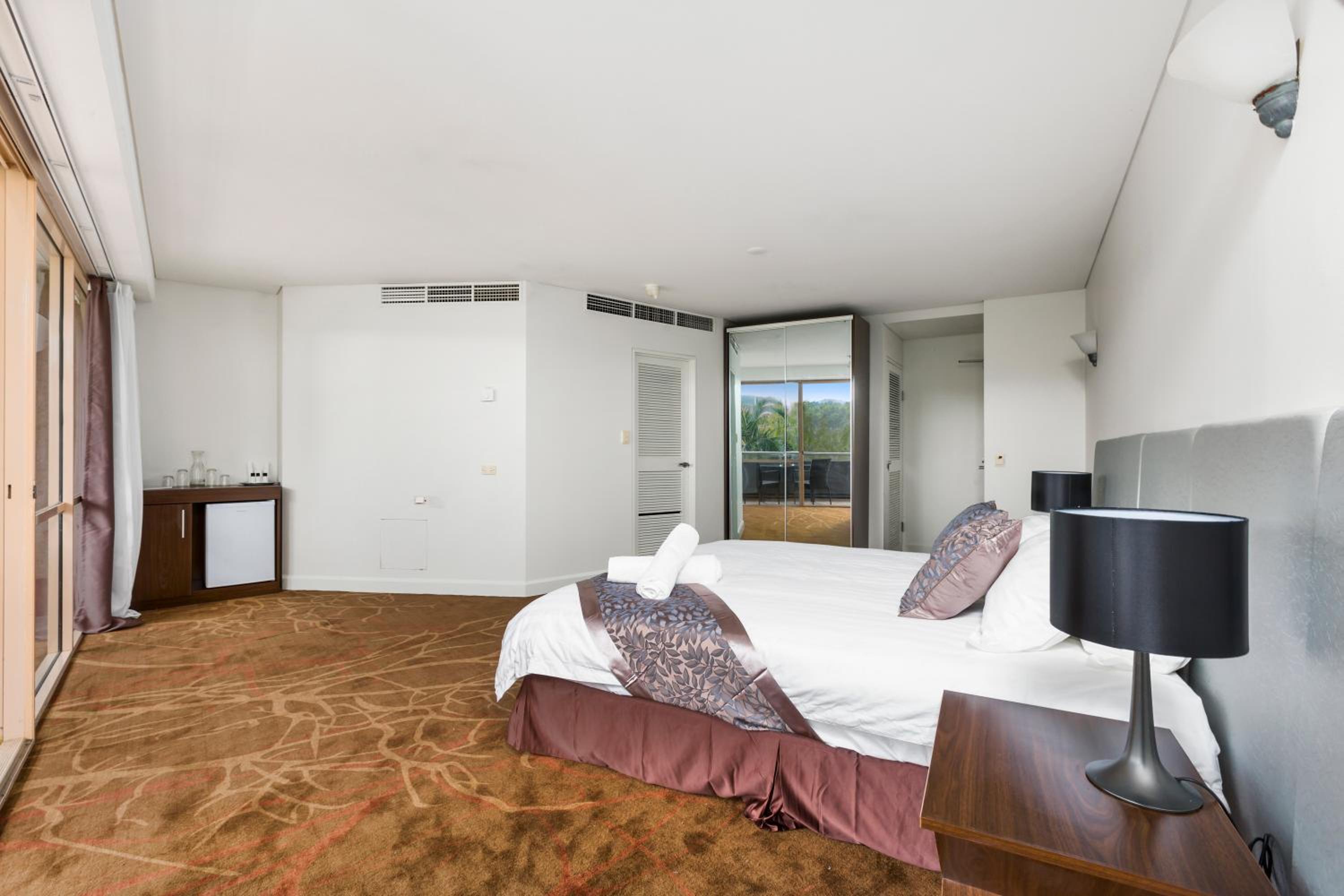 Lower Penthouse Suite photo 2