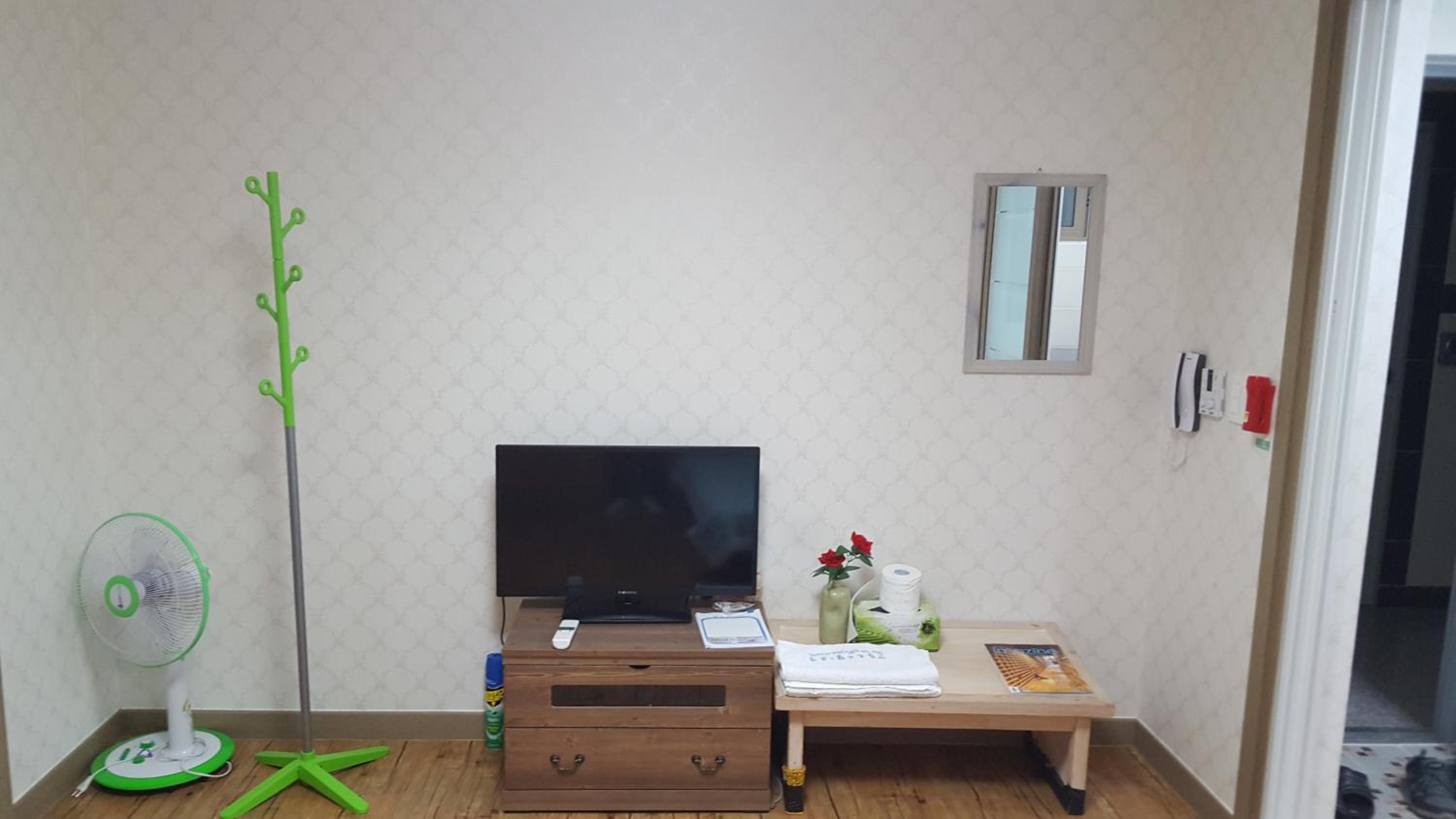 Single Room photo 1