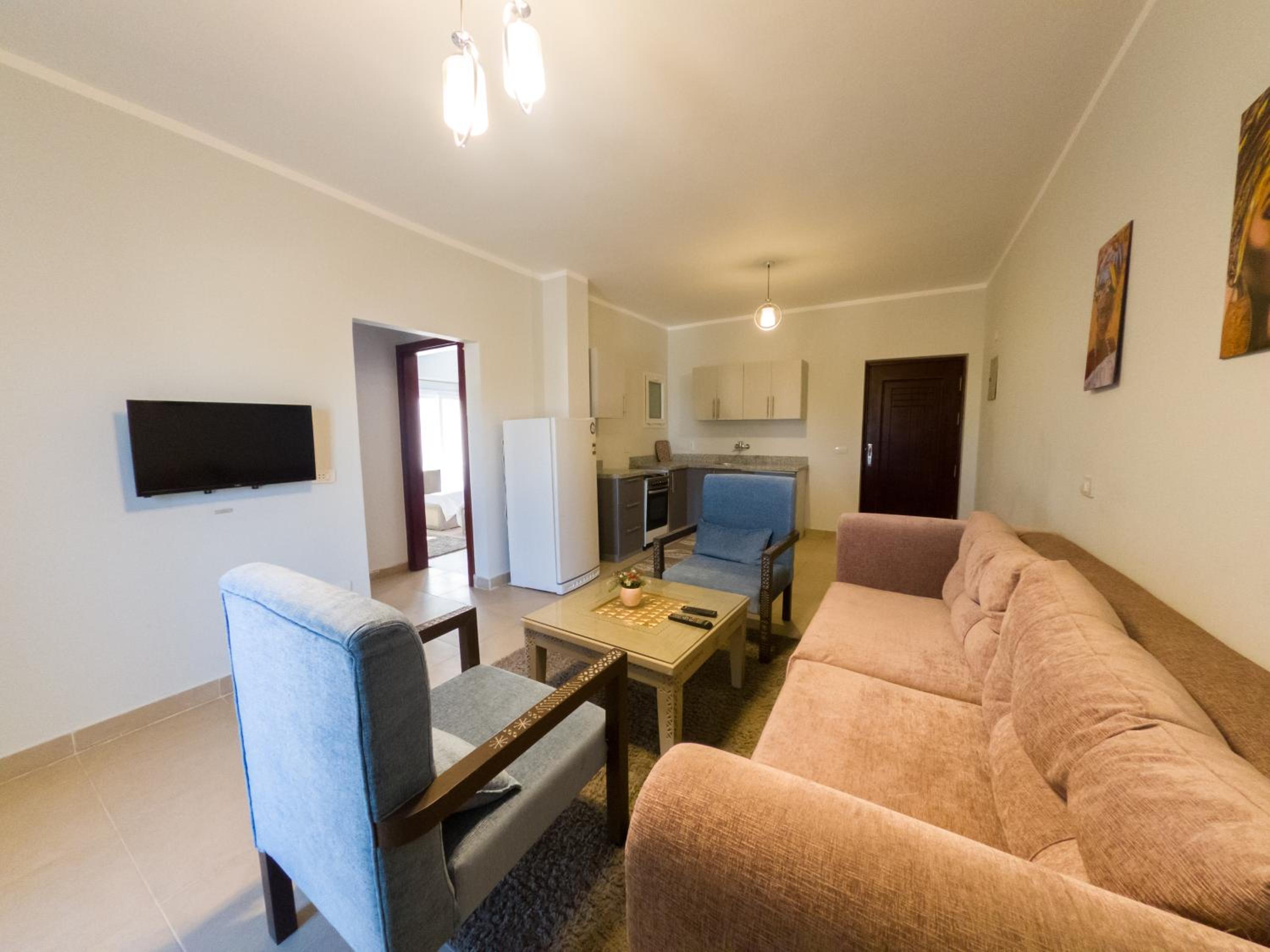 Two-Bedroom Deluxe Apartment with Balcony