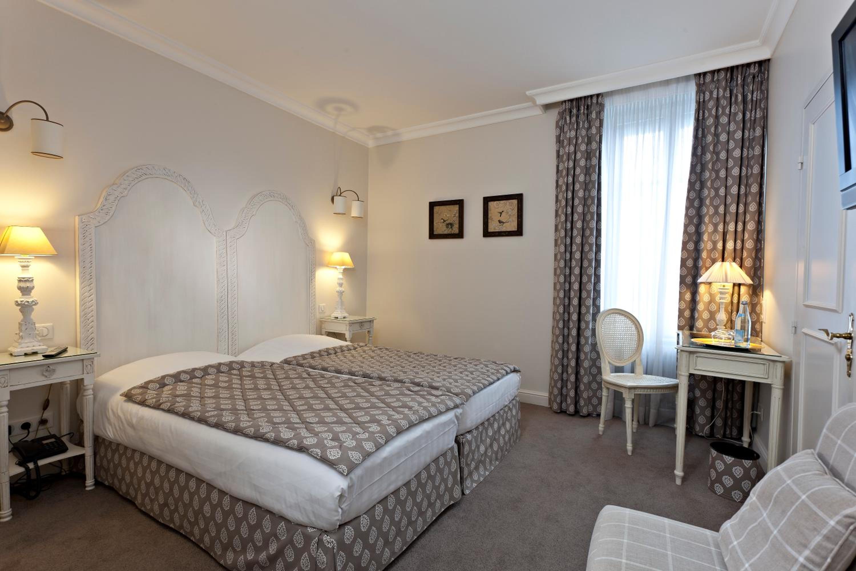 Classic King Room - Photo 3