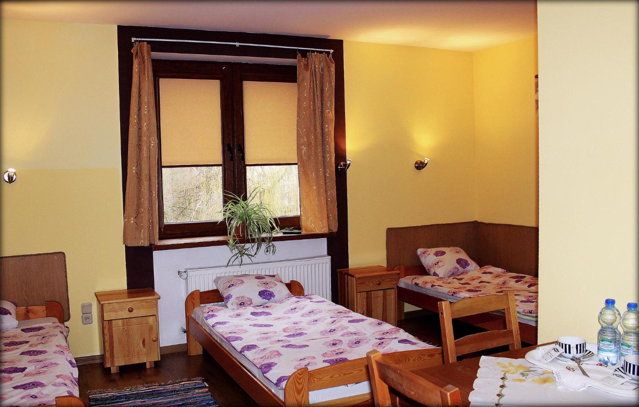 Triple Room with Private Bathroom - Photo 4