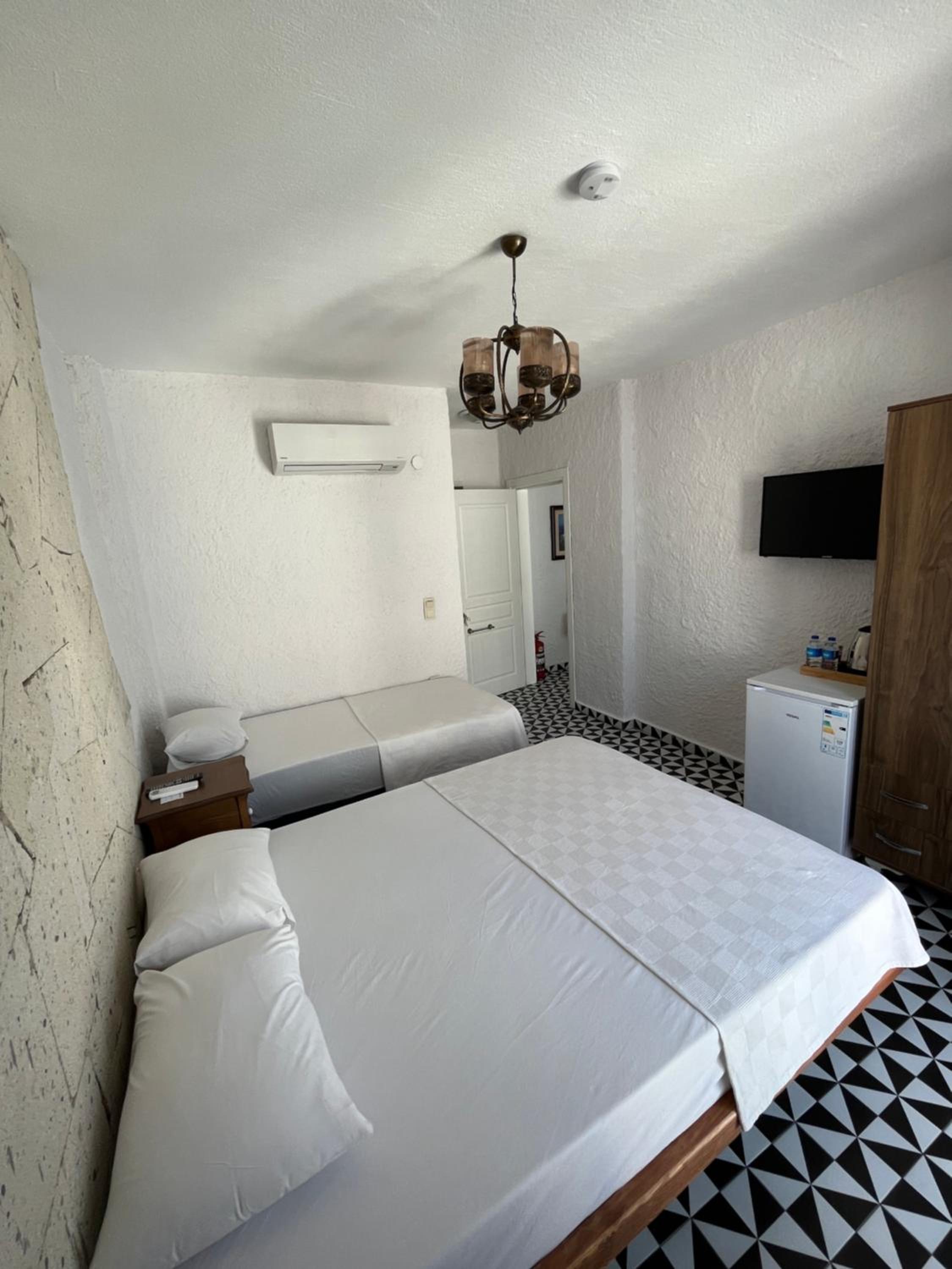 Budget Double or Twin Room - Photo 3