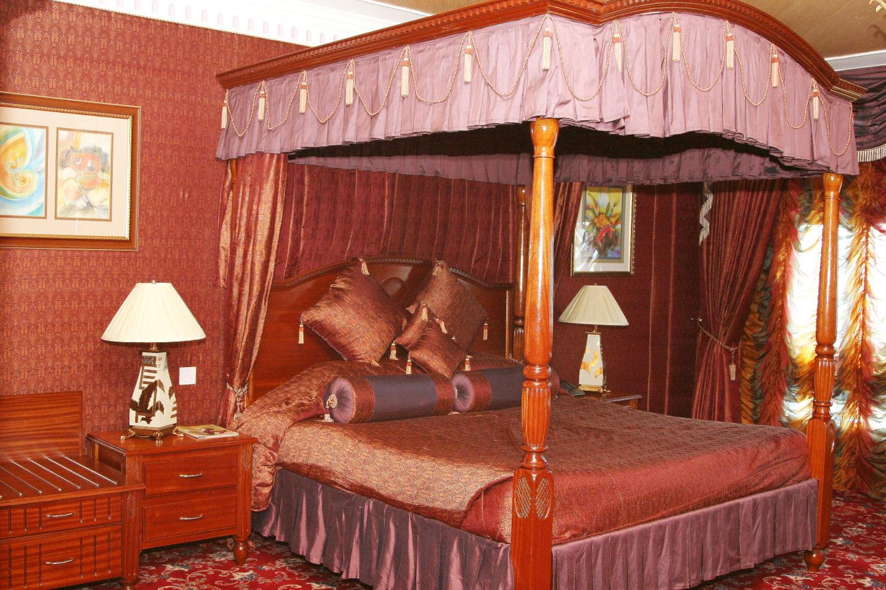 Presidential Suite photo 1