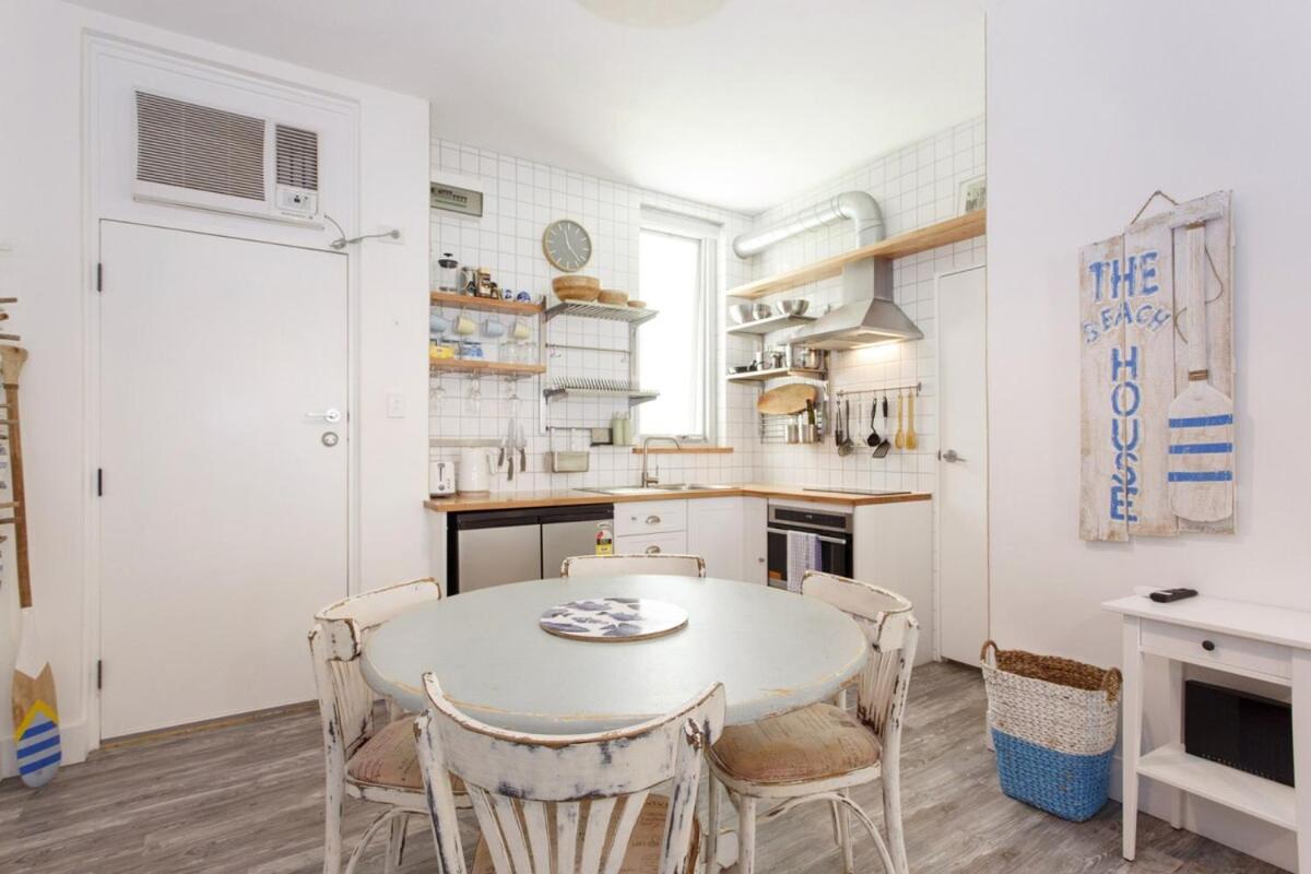 Studio Apartment photo 2