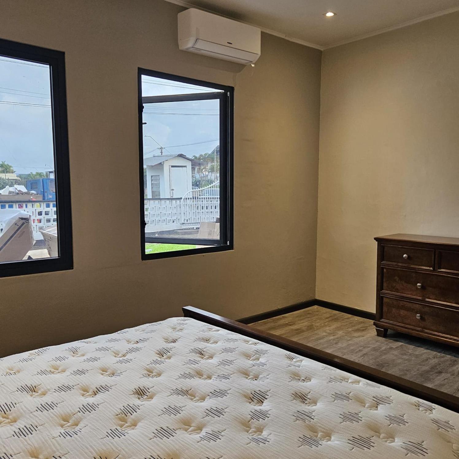 Deluxe Two-Bedroom Apartment with Garden View photo 2