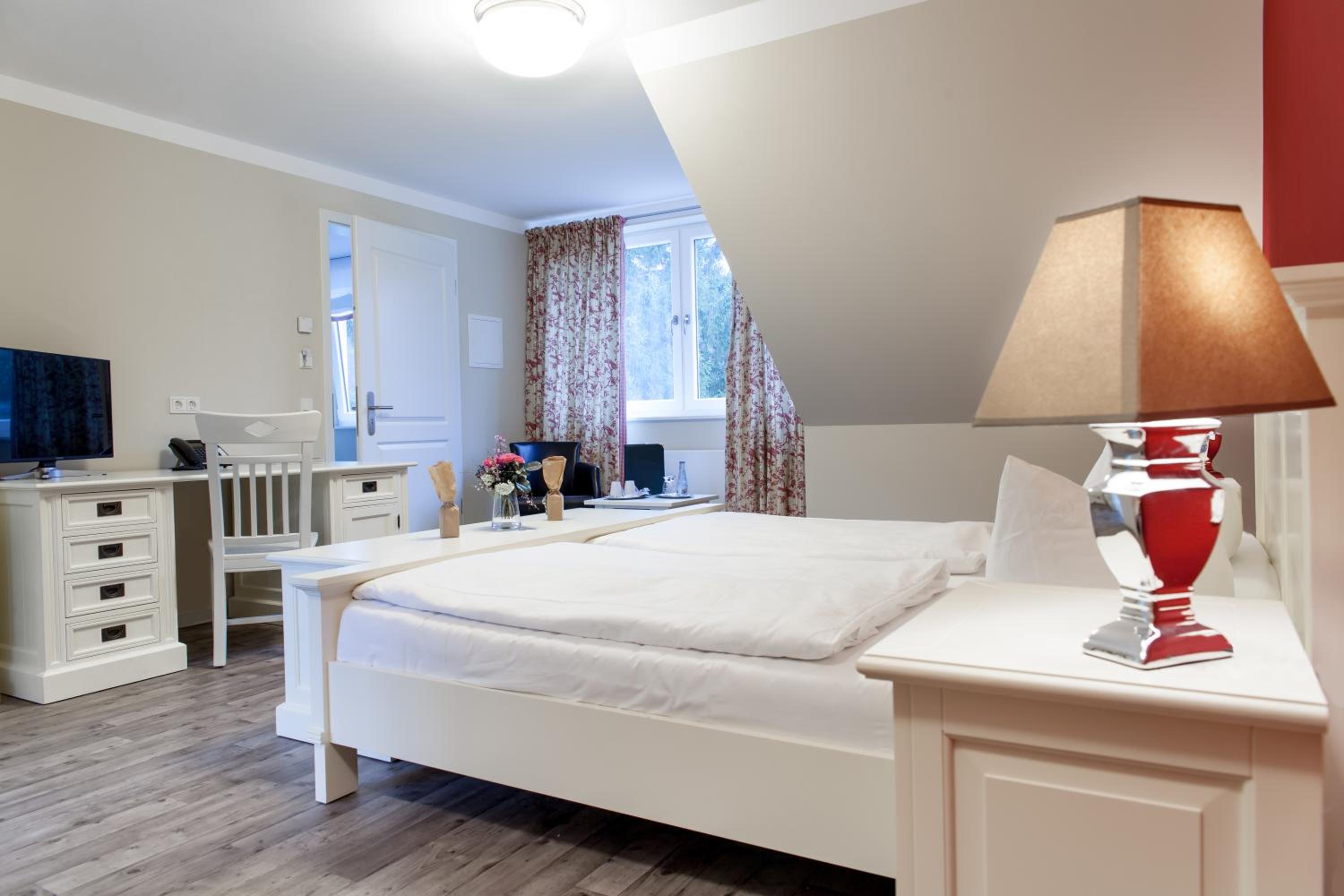 Deluxe Double Room photo 2