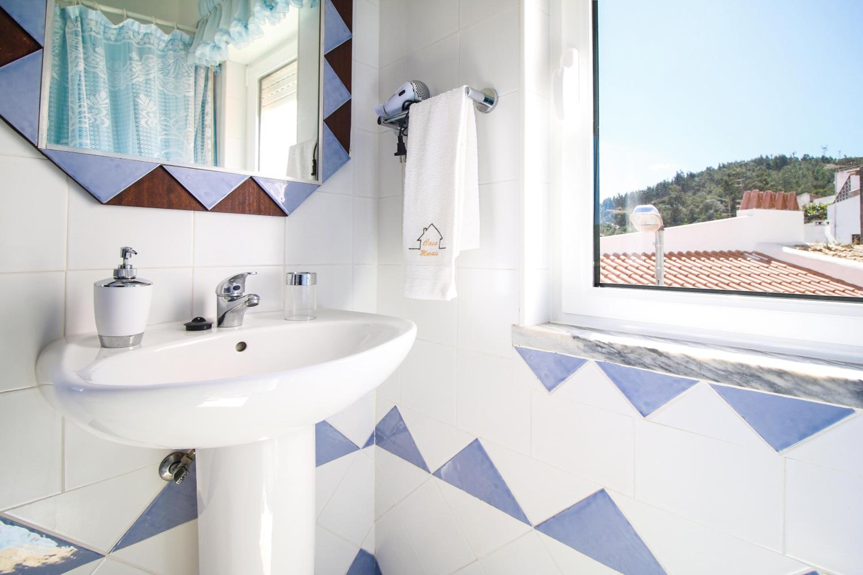 Standard Double Room - Photo 2