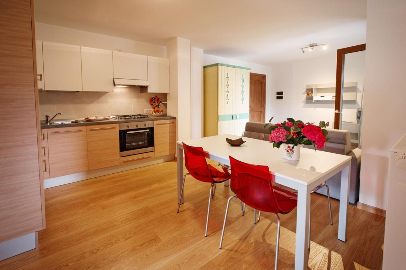Two-Bedroom Apartment (6 Adults) photo 3