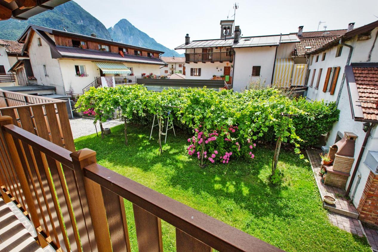 Apartment With Terrace photo 3