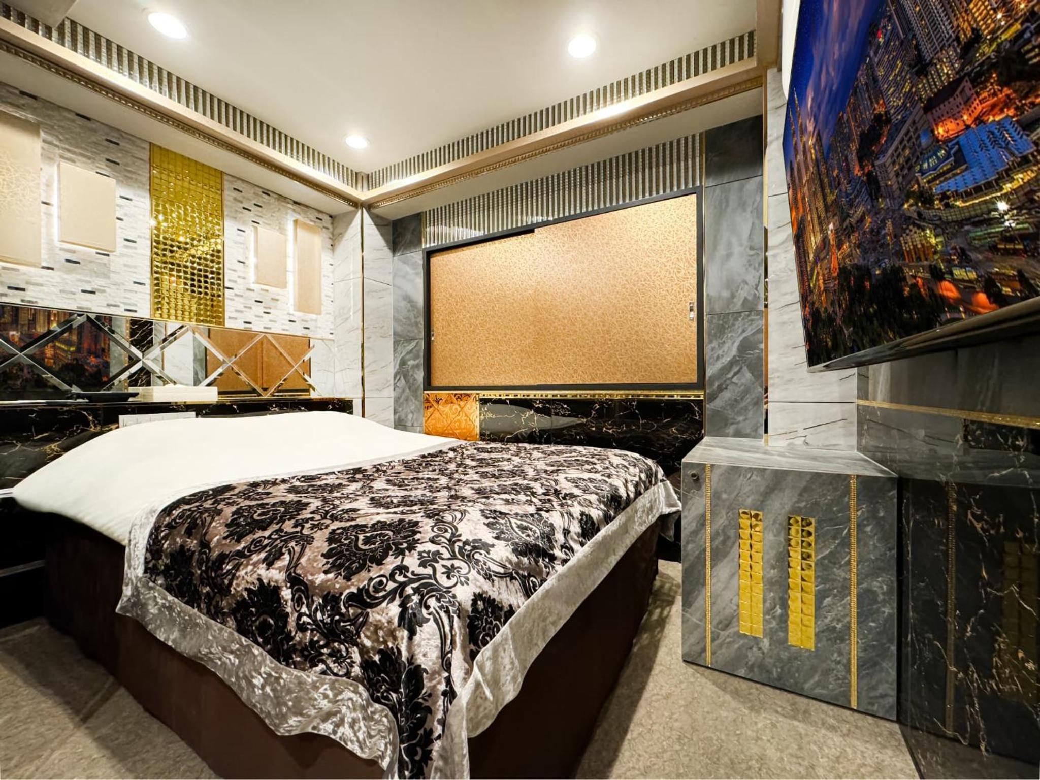 Small Single Room
