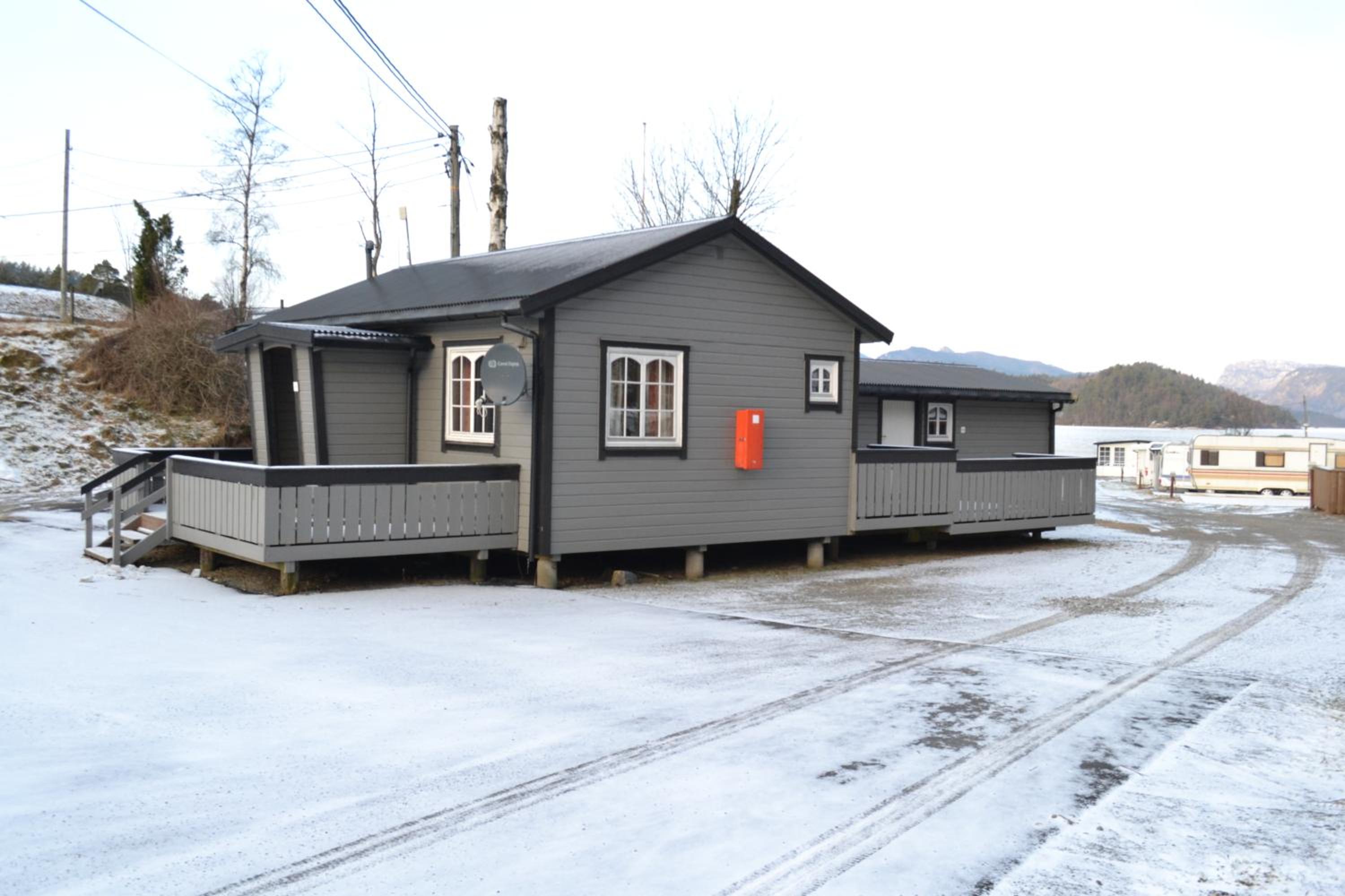 Two-Bedroom Bungalow photo 2