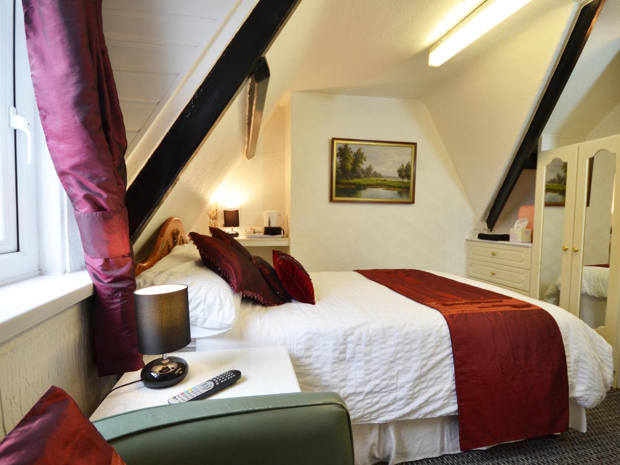 Double Room with Private External Bathroom