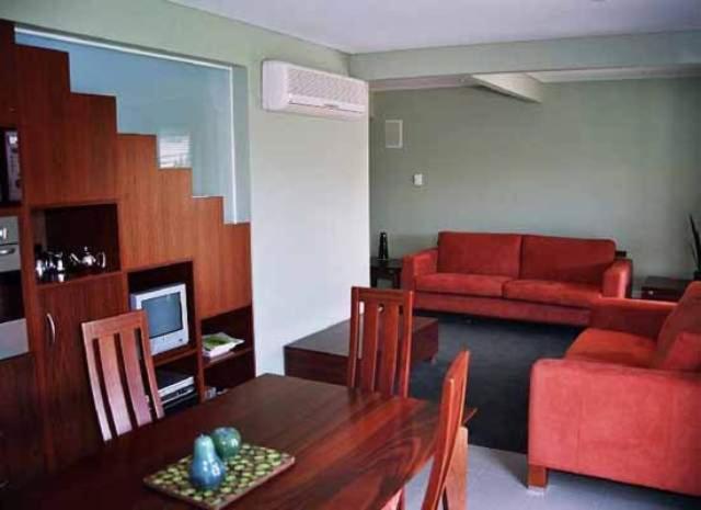 Two-Bedroom Cottage - Photo 46