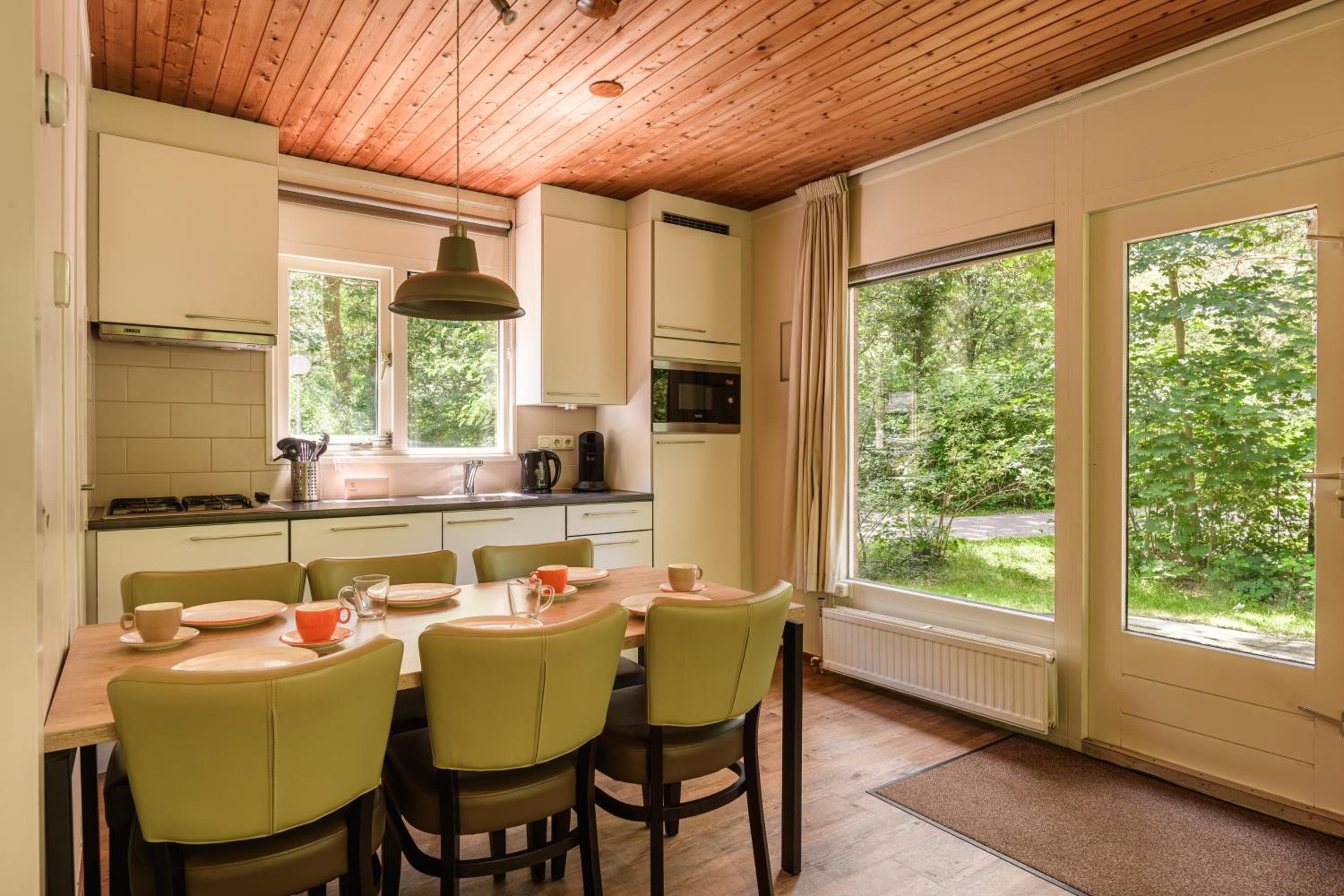 Superior Bungalow photo 3