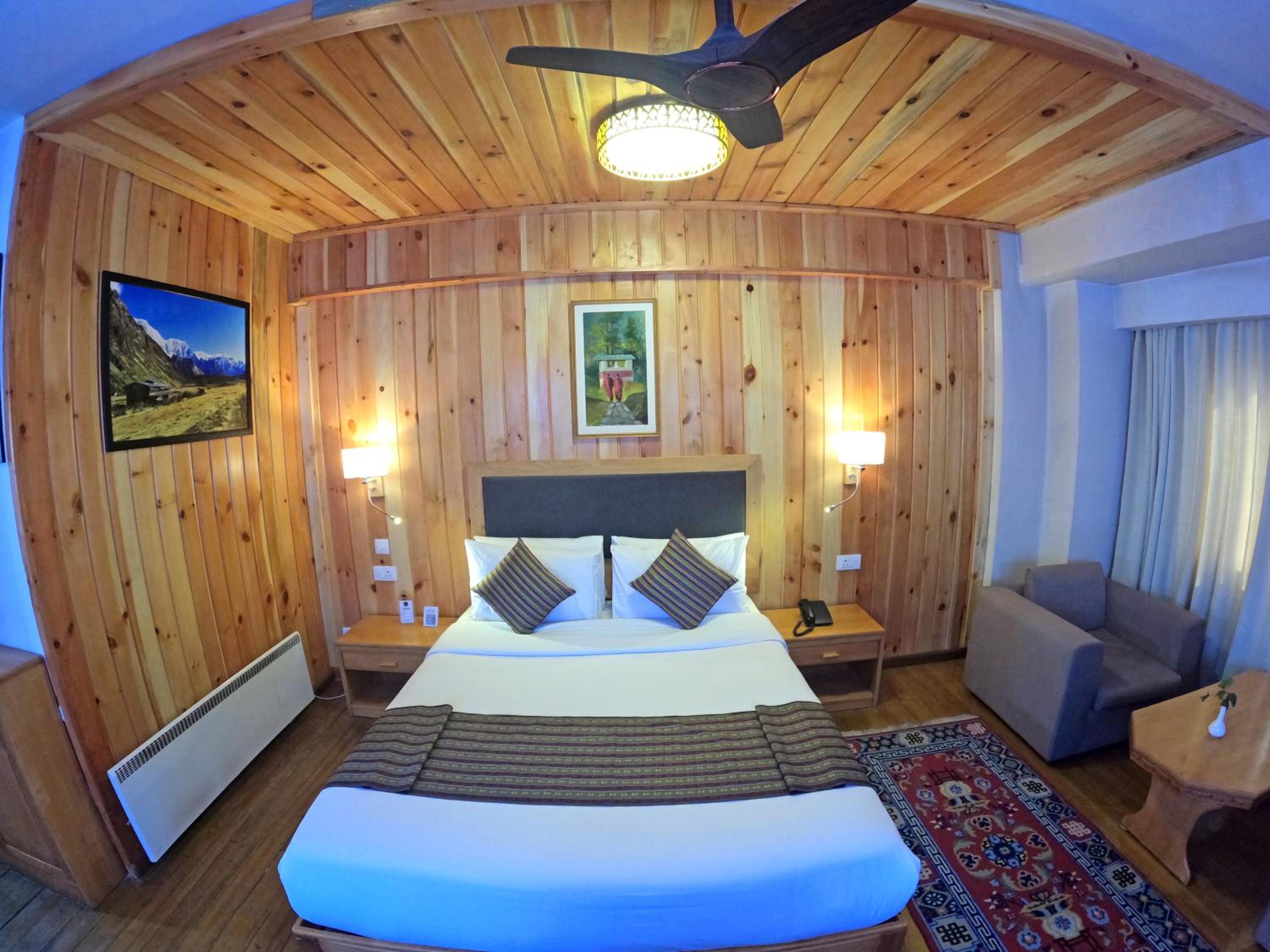 Deluxe Queen Room photo 2