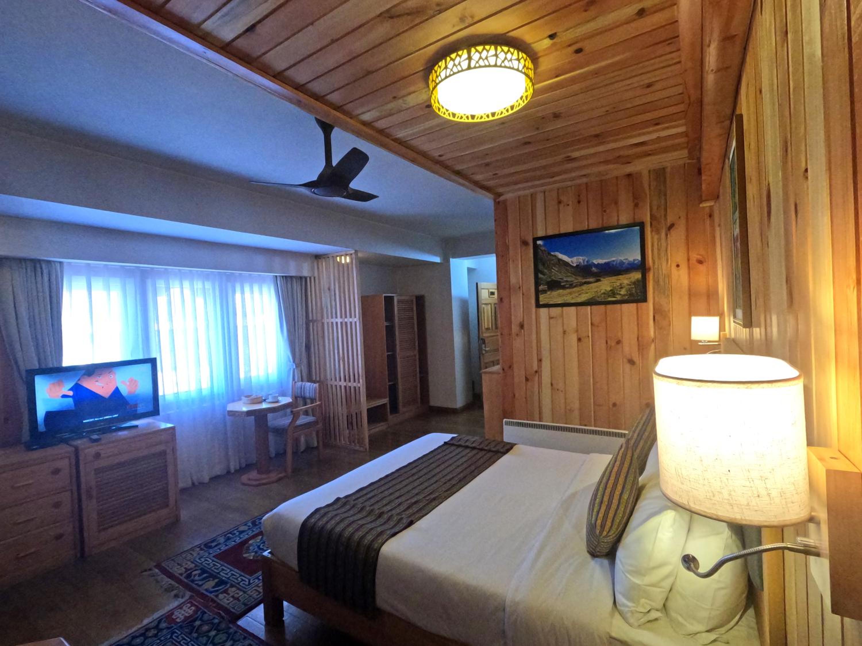 Deluxe Queen Room photo 3