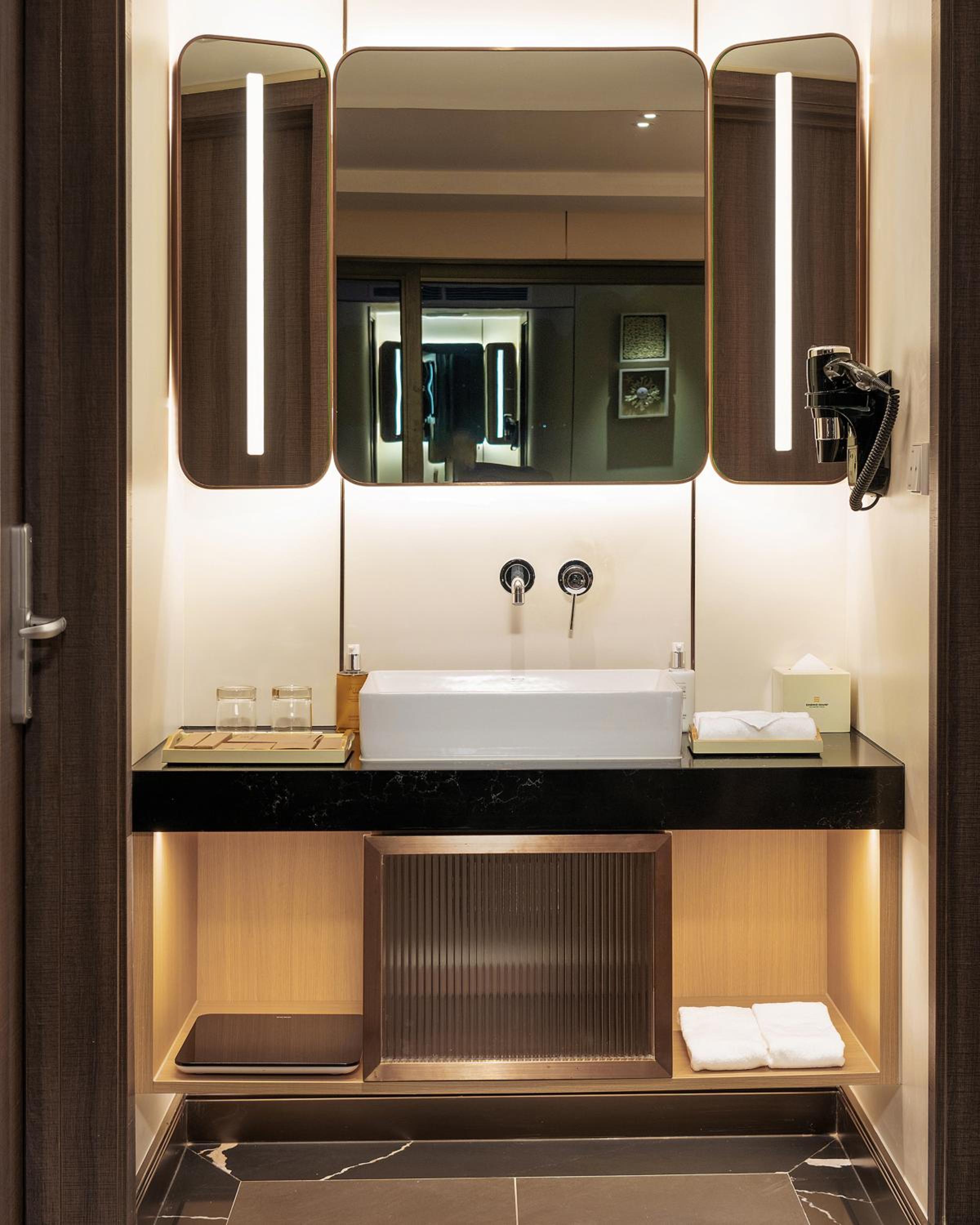 Ocean Suite - Photo 3