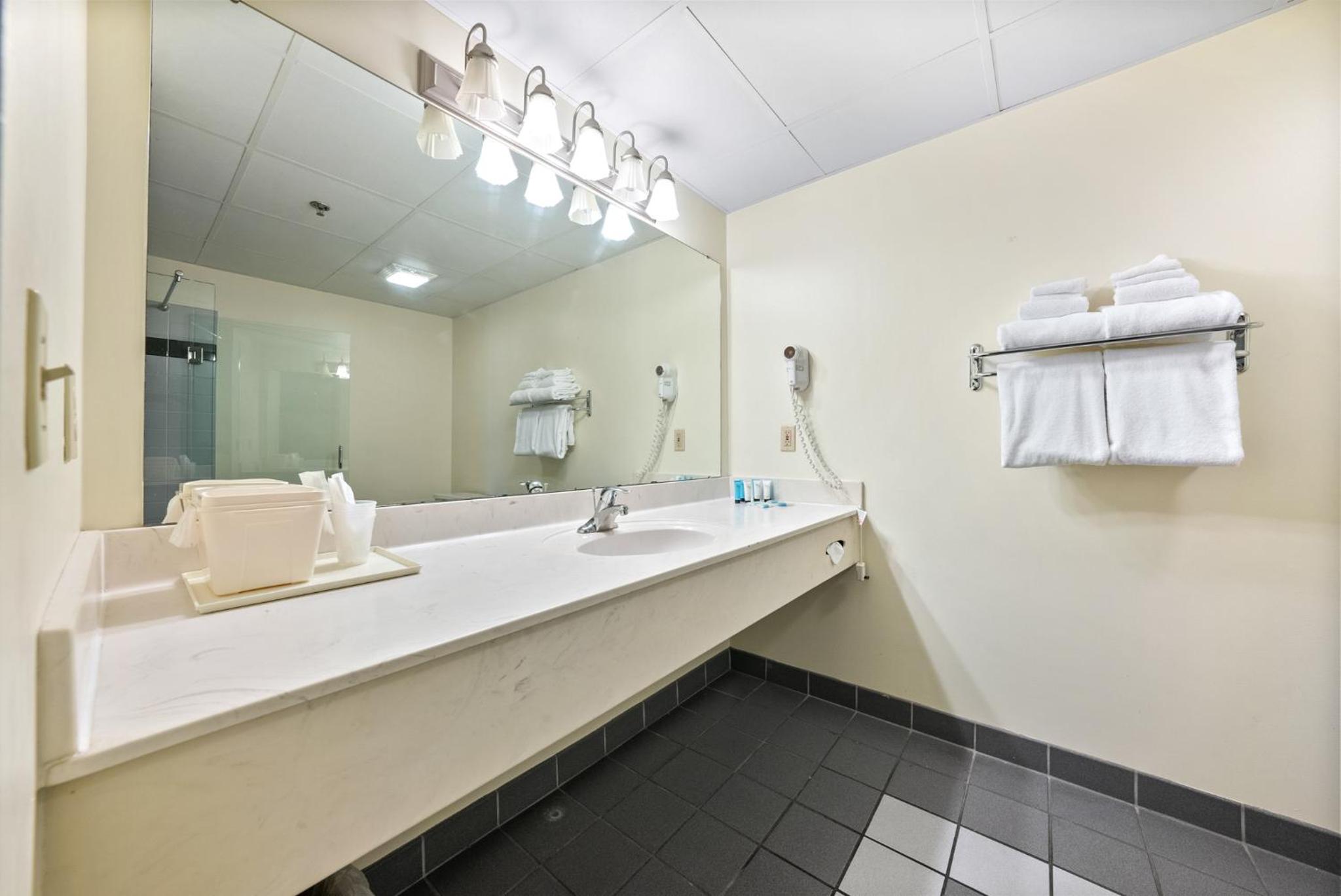 Family Suite - Photo 23