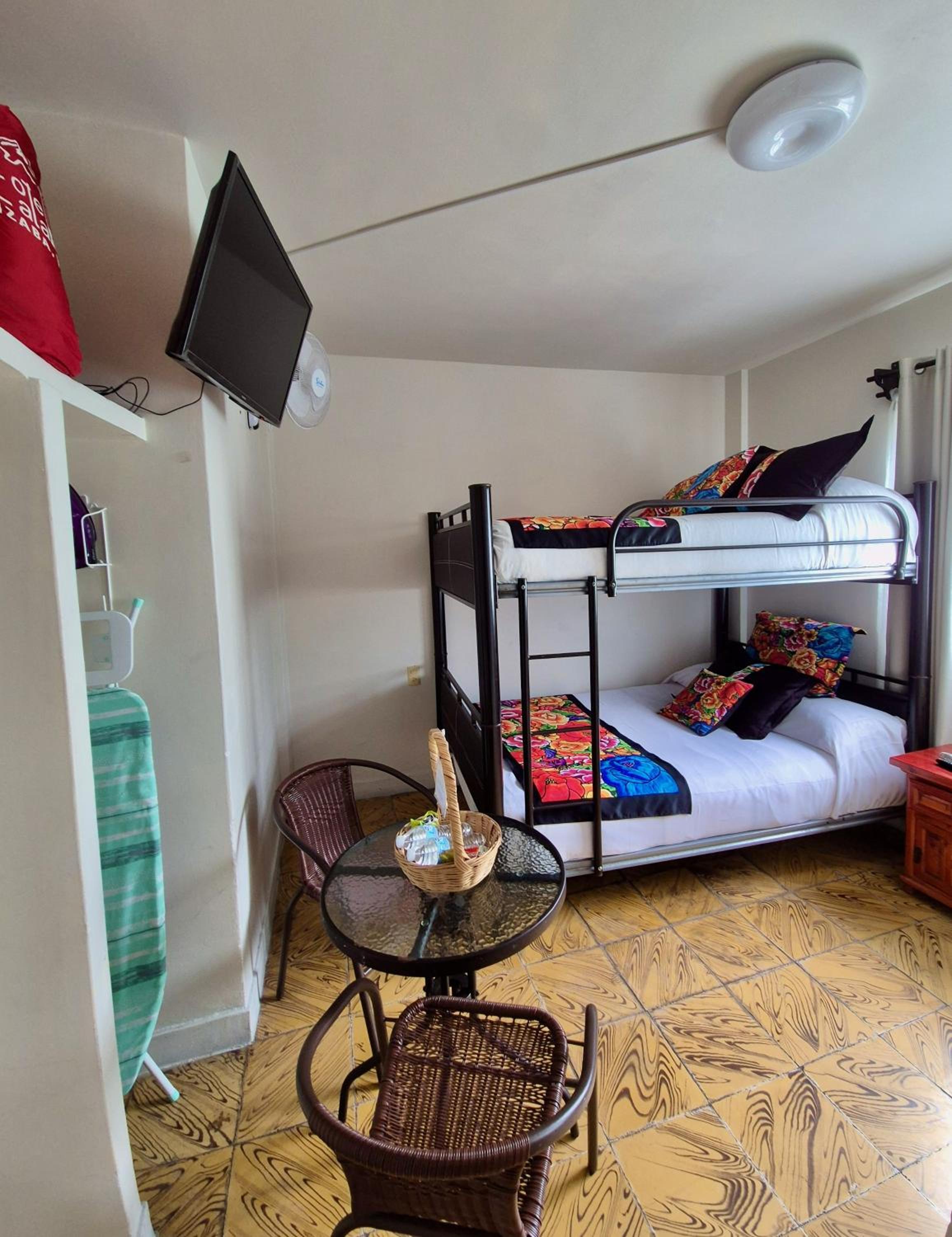 Twin Room - Photo 1