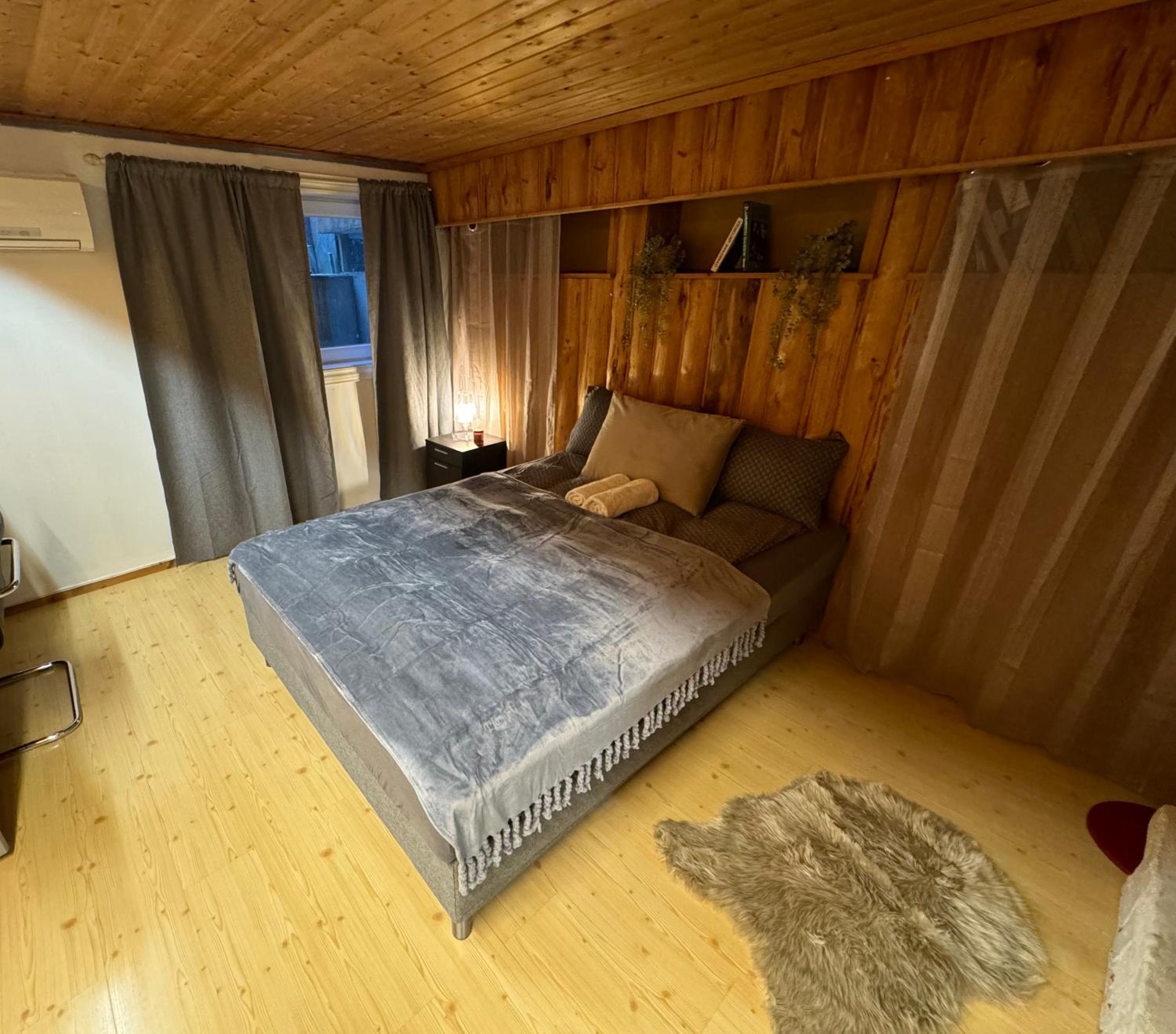 Studio Apartment photo 2