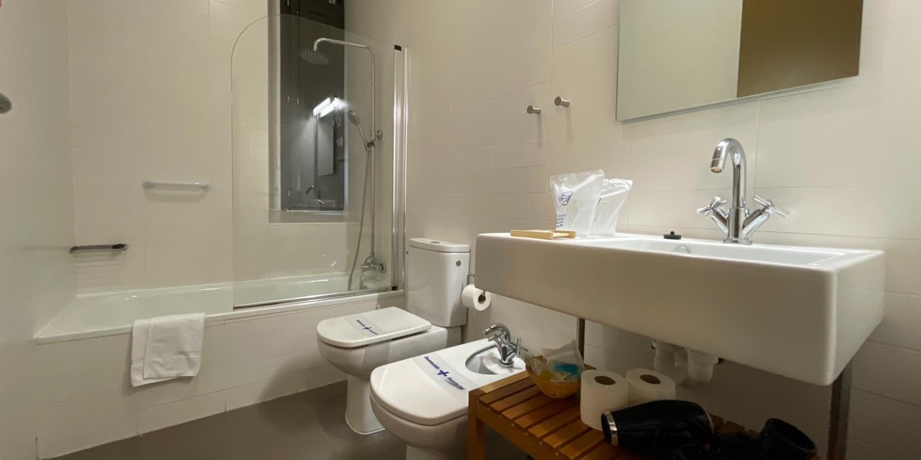 Habitación Doble o con Dos Camas
