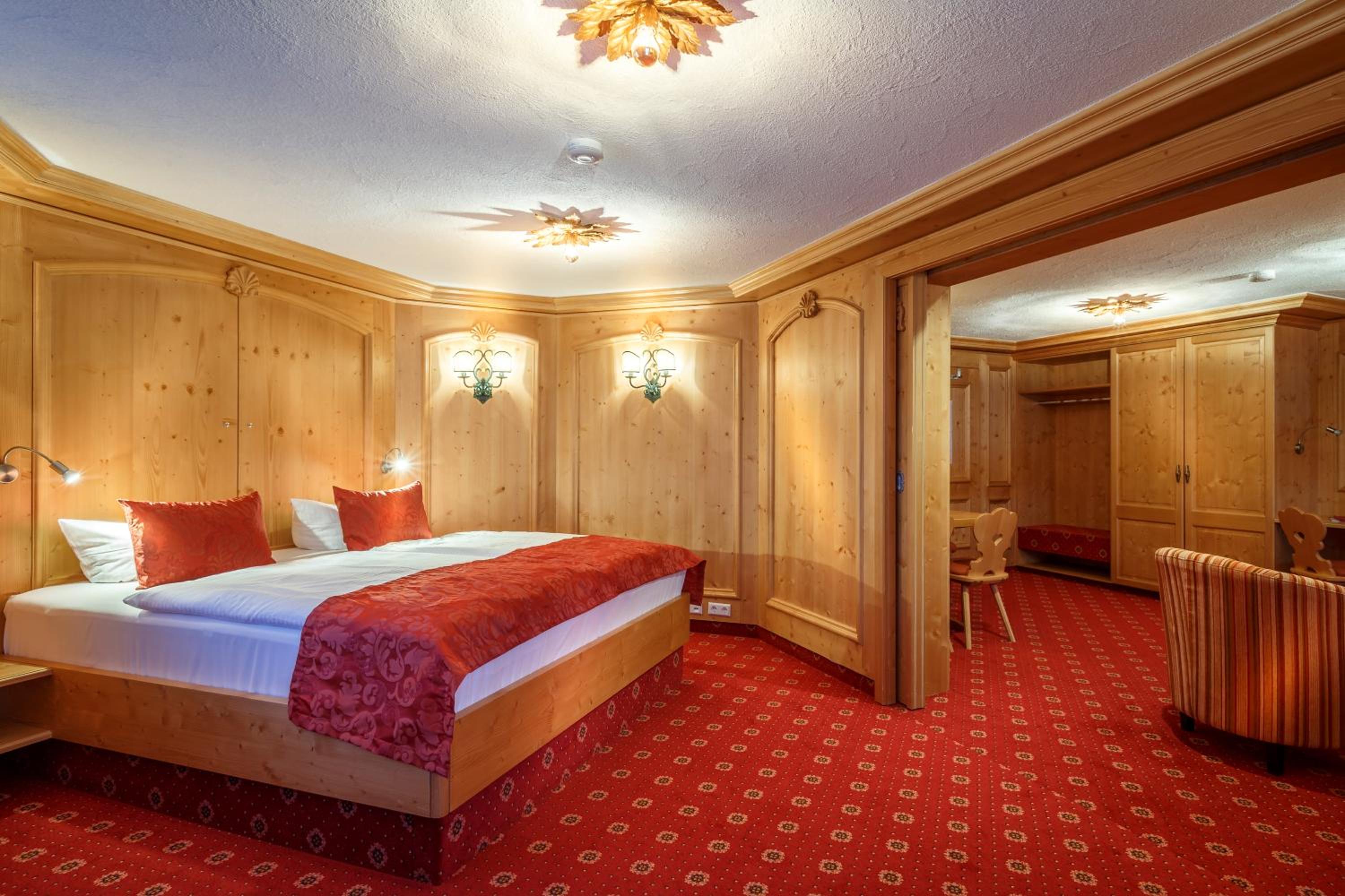 Black Forest - Deluxe Suite with Balcony and Panoramic View photo 2