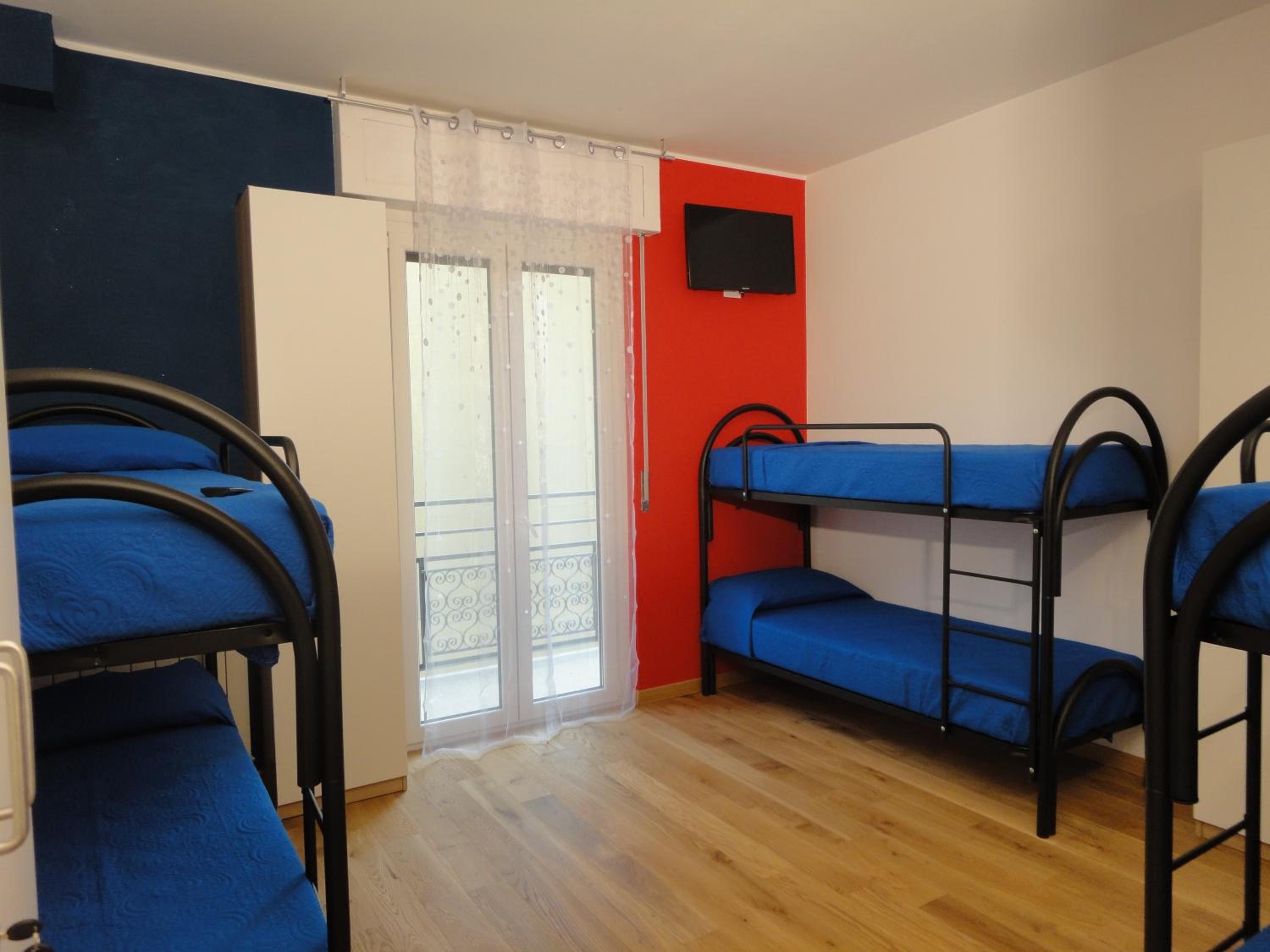 Bunk Bed in Female Dormitory Room   photo 1